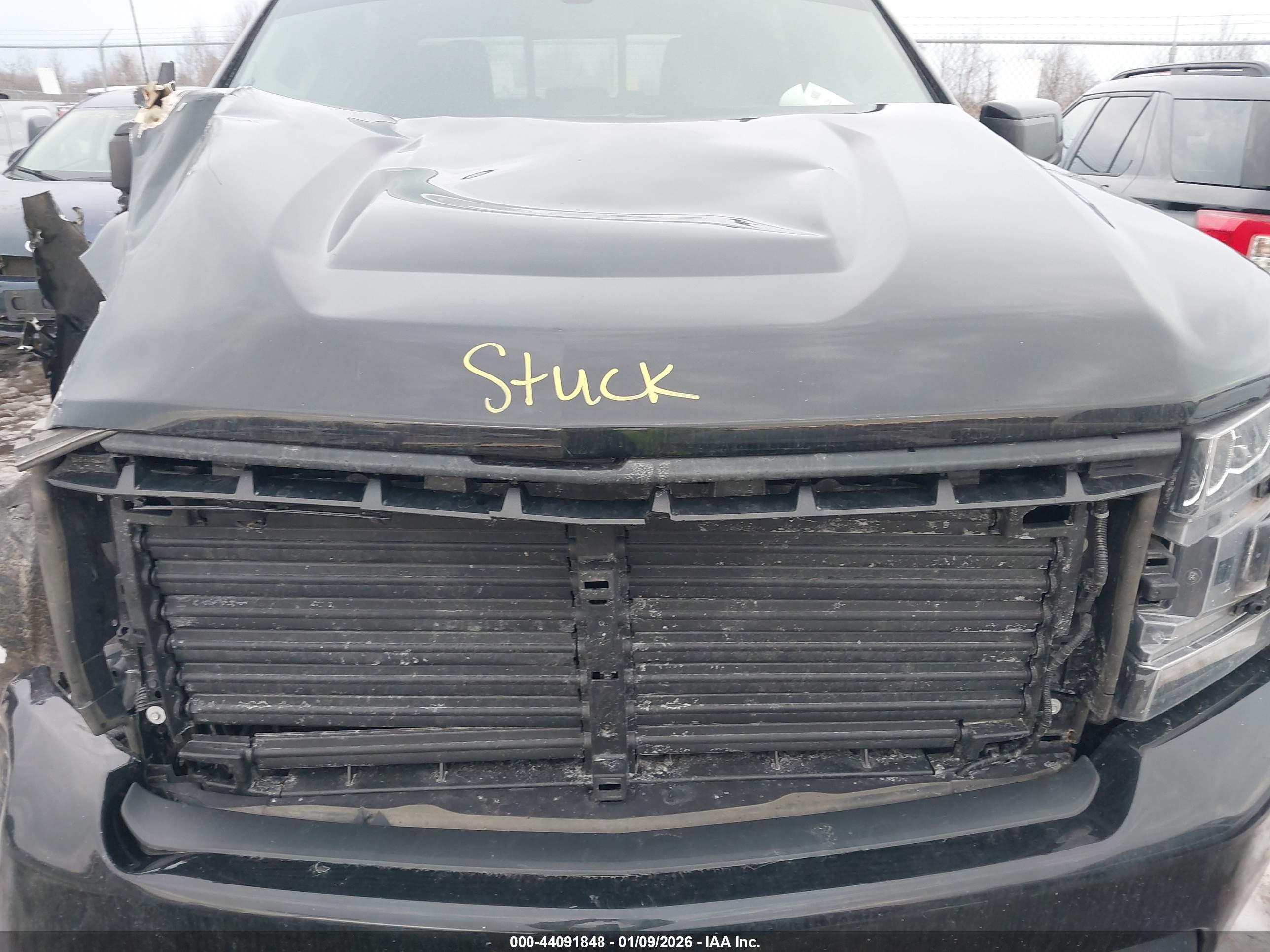 CHEVROLET SILVERADO image 10