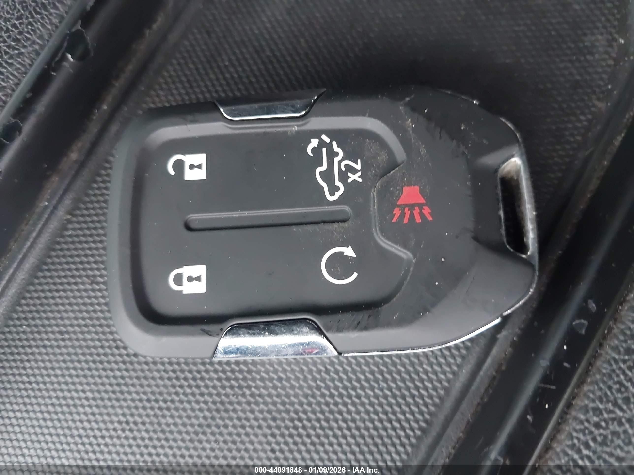 CHEVROLET SILVERADO image 11