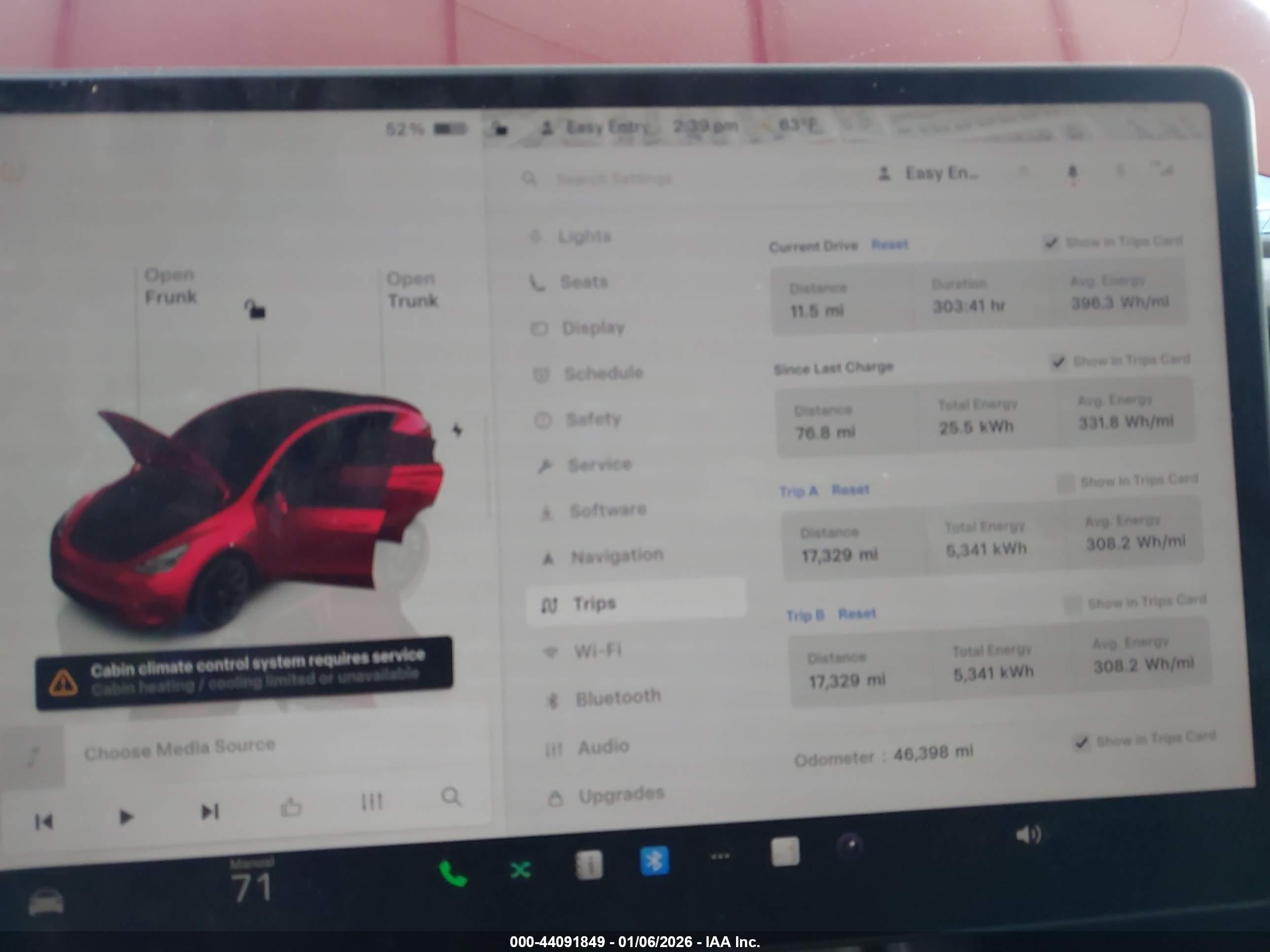 TESLA MODEL image 7