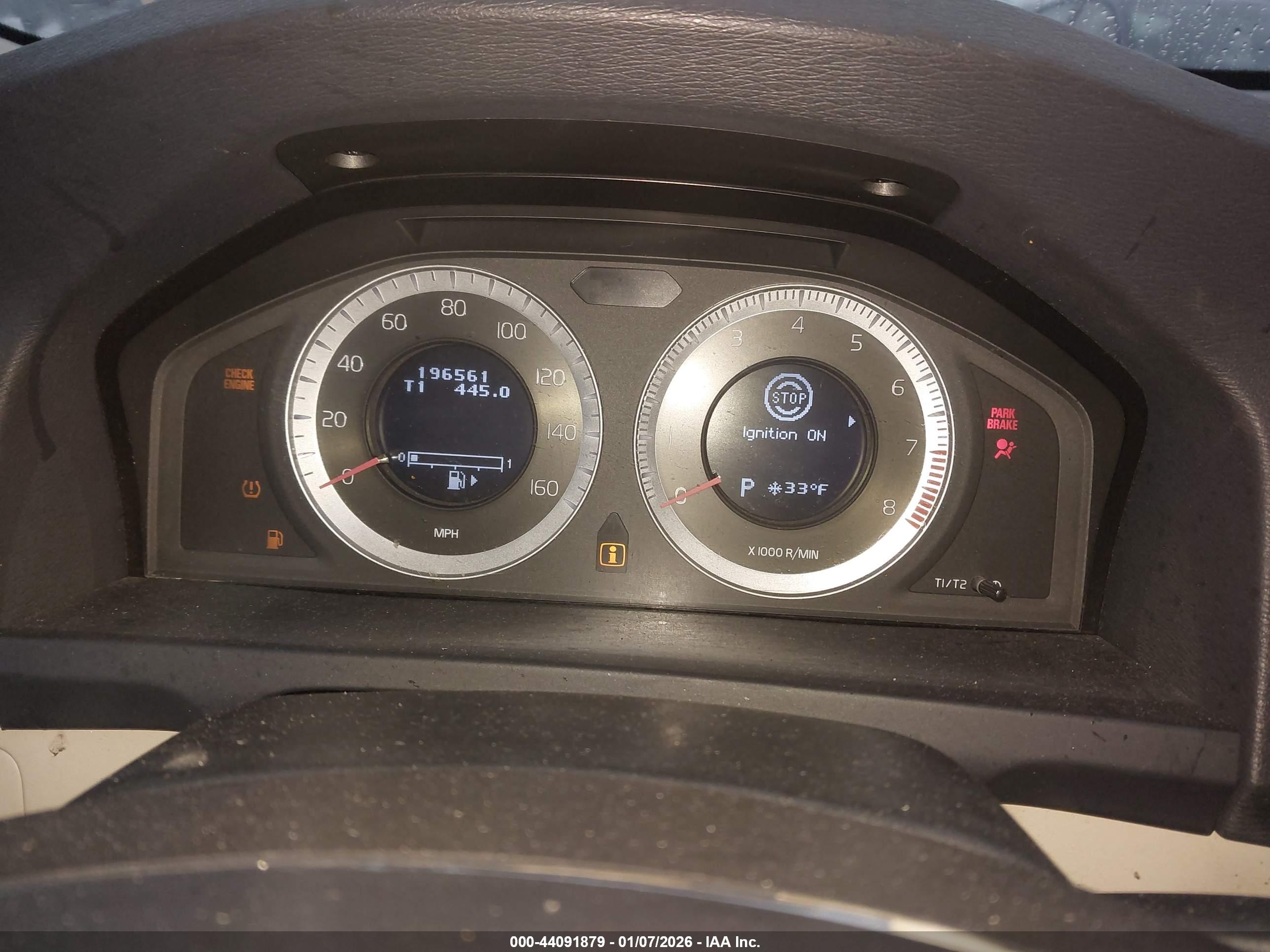 VOLVO S60 image 7