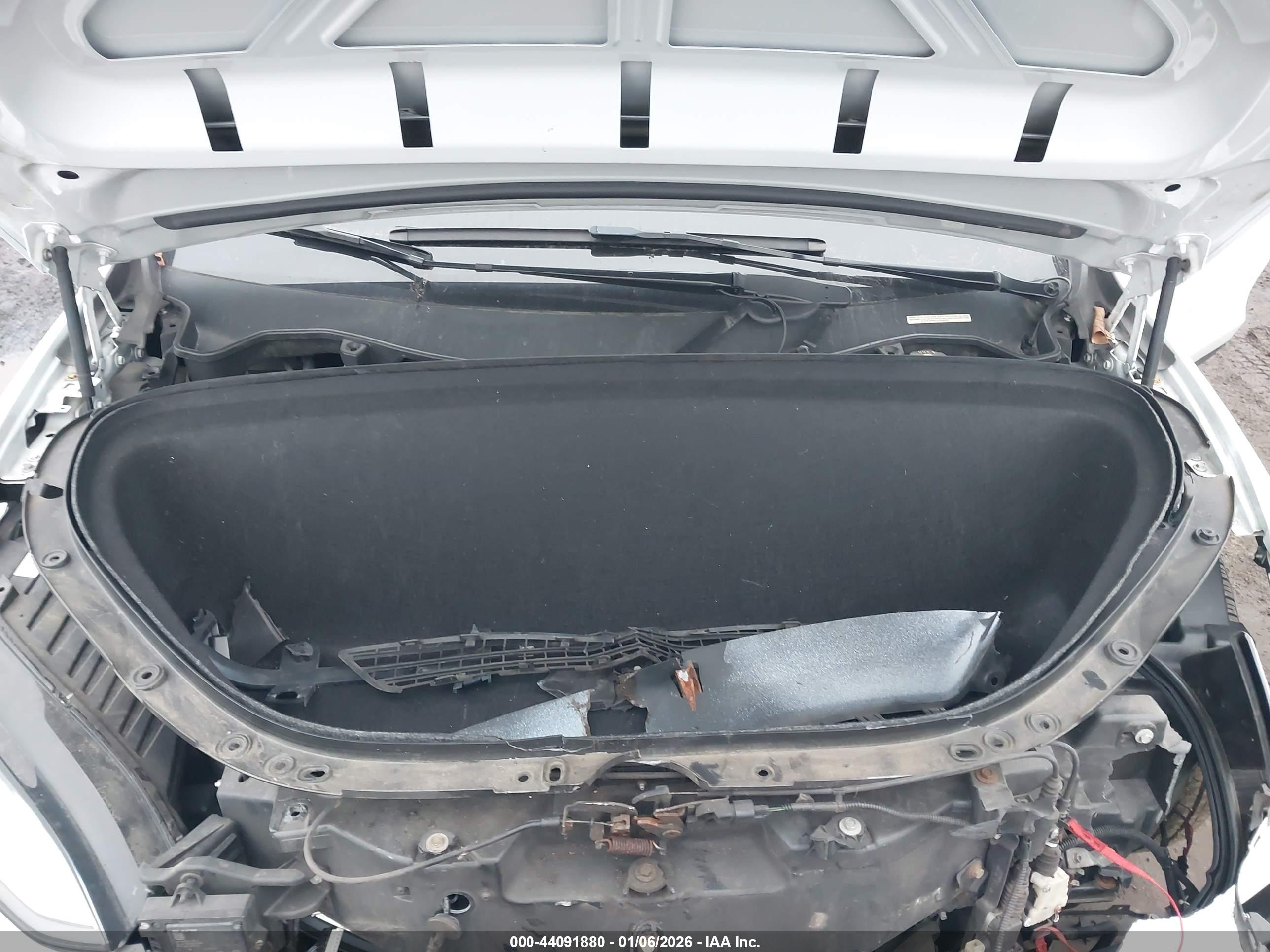 TESLA MODEL image 10