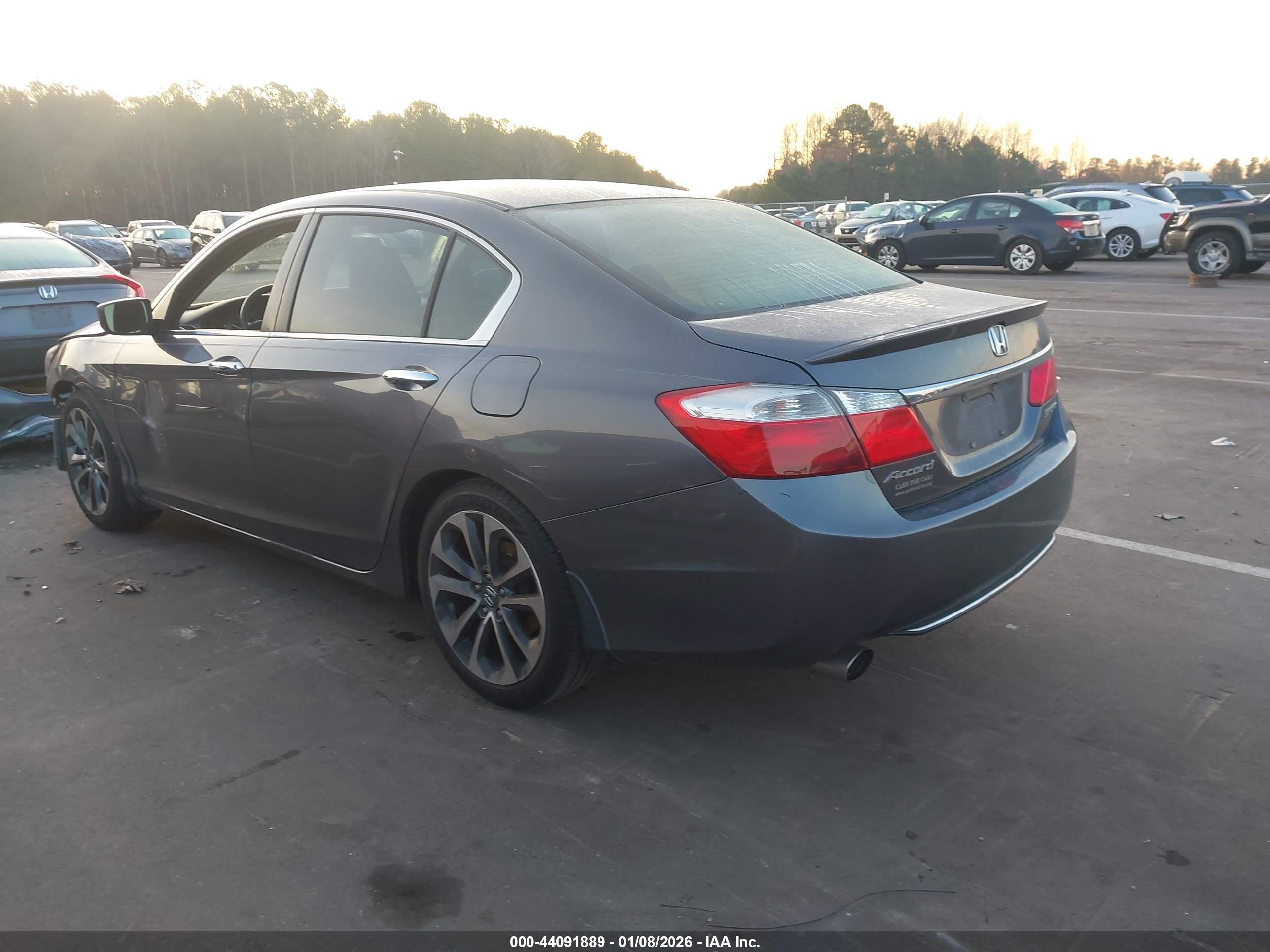 HONDA ACCORD image 3