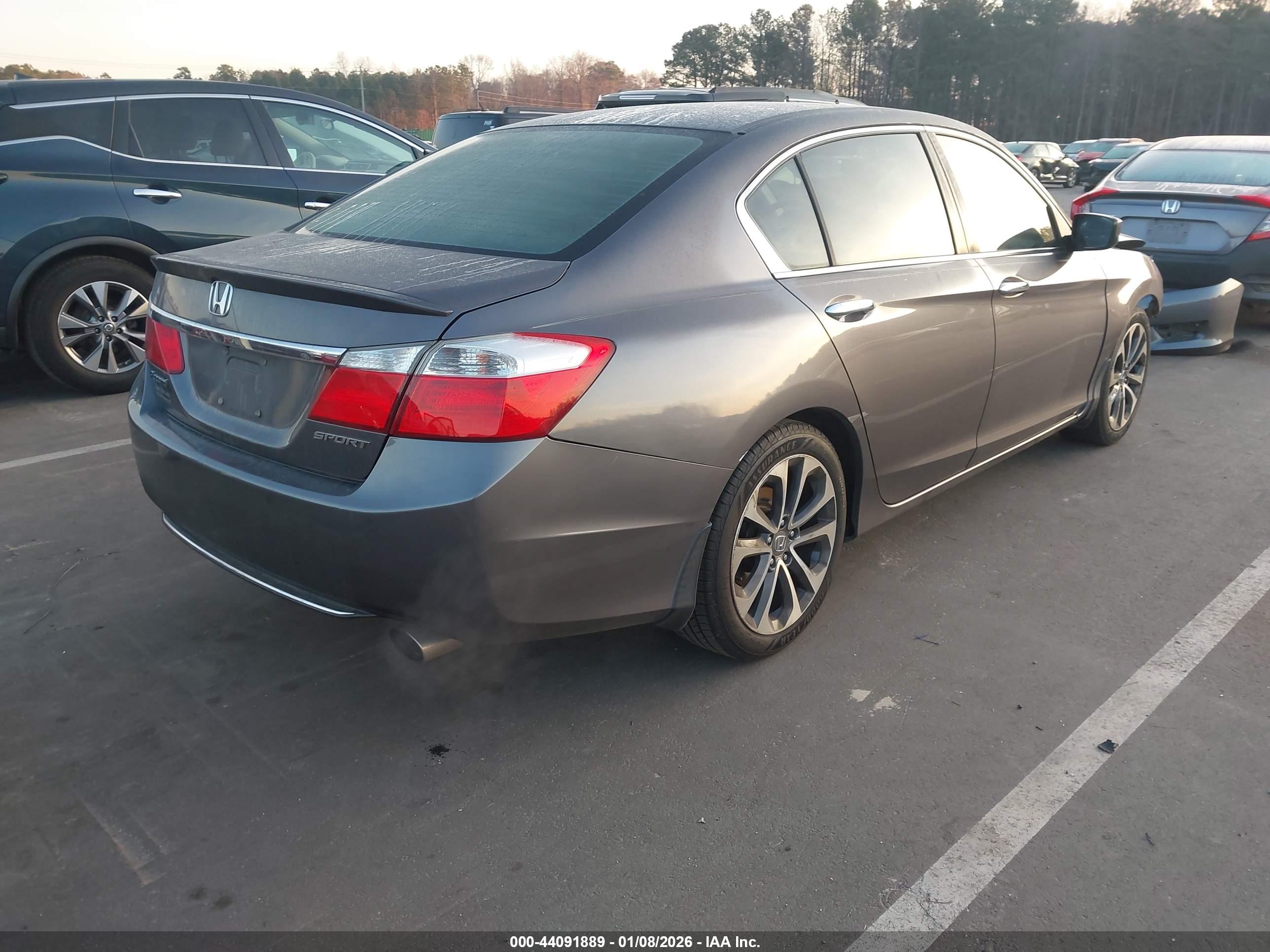 HONDA ACCORD image 4