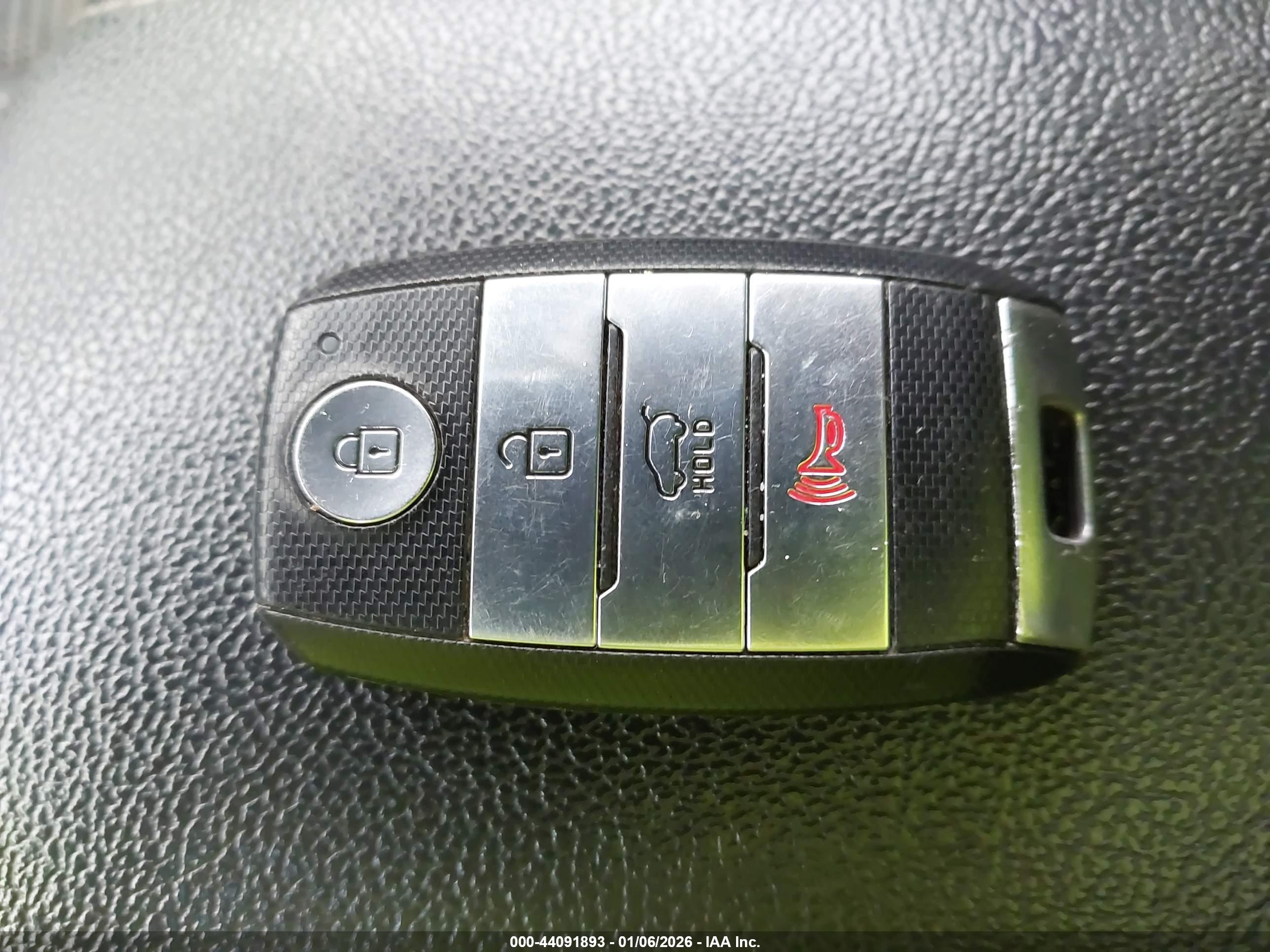 KIA NIRO image 11