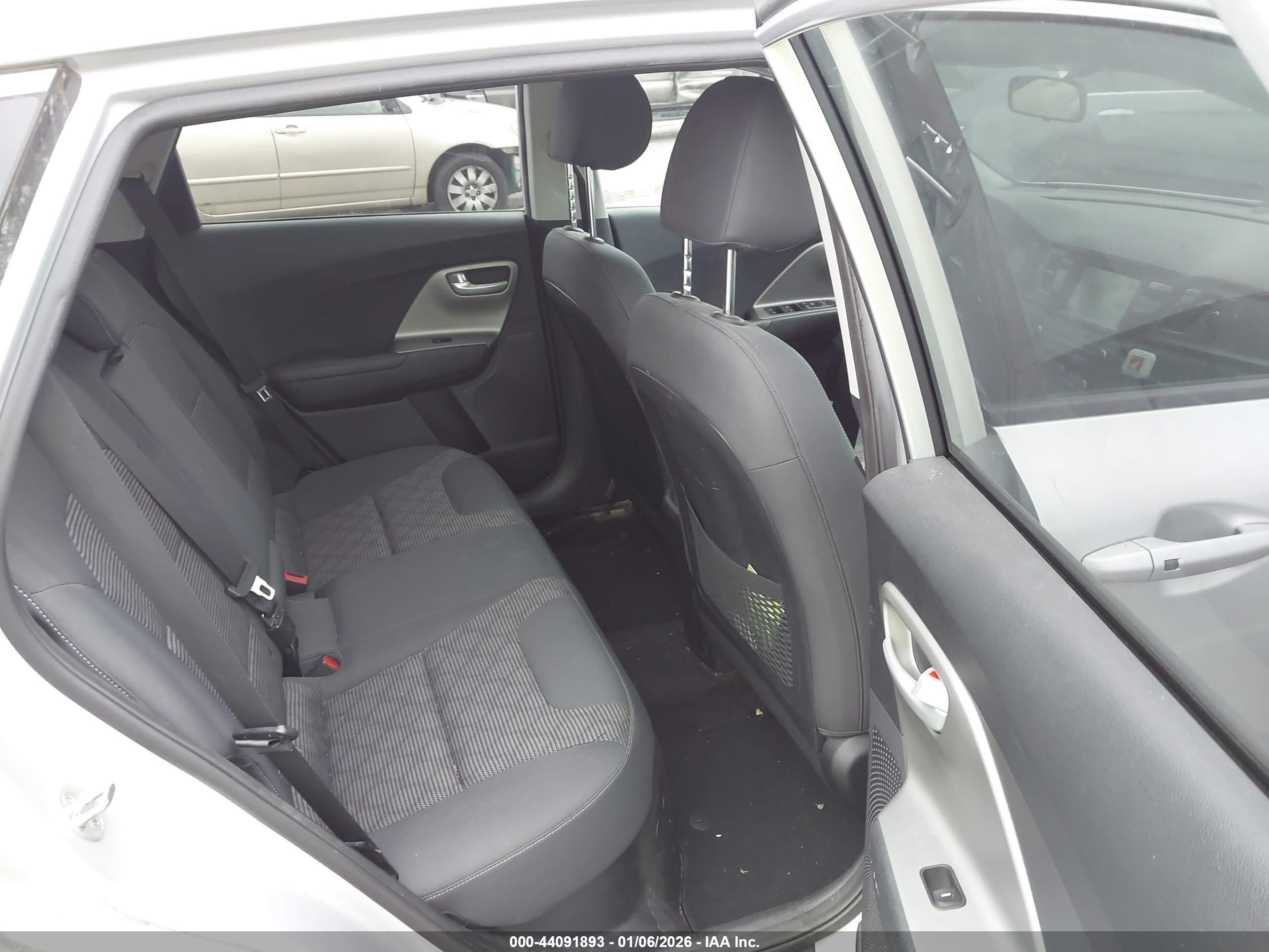 KIA NIRO image 8