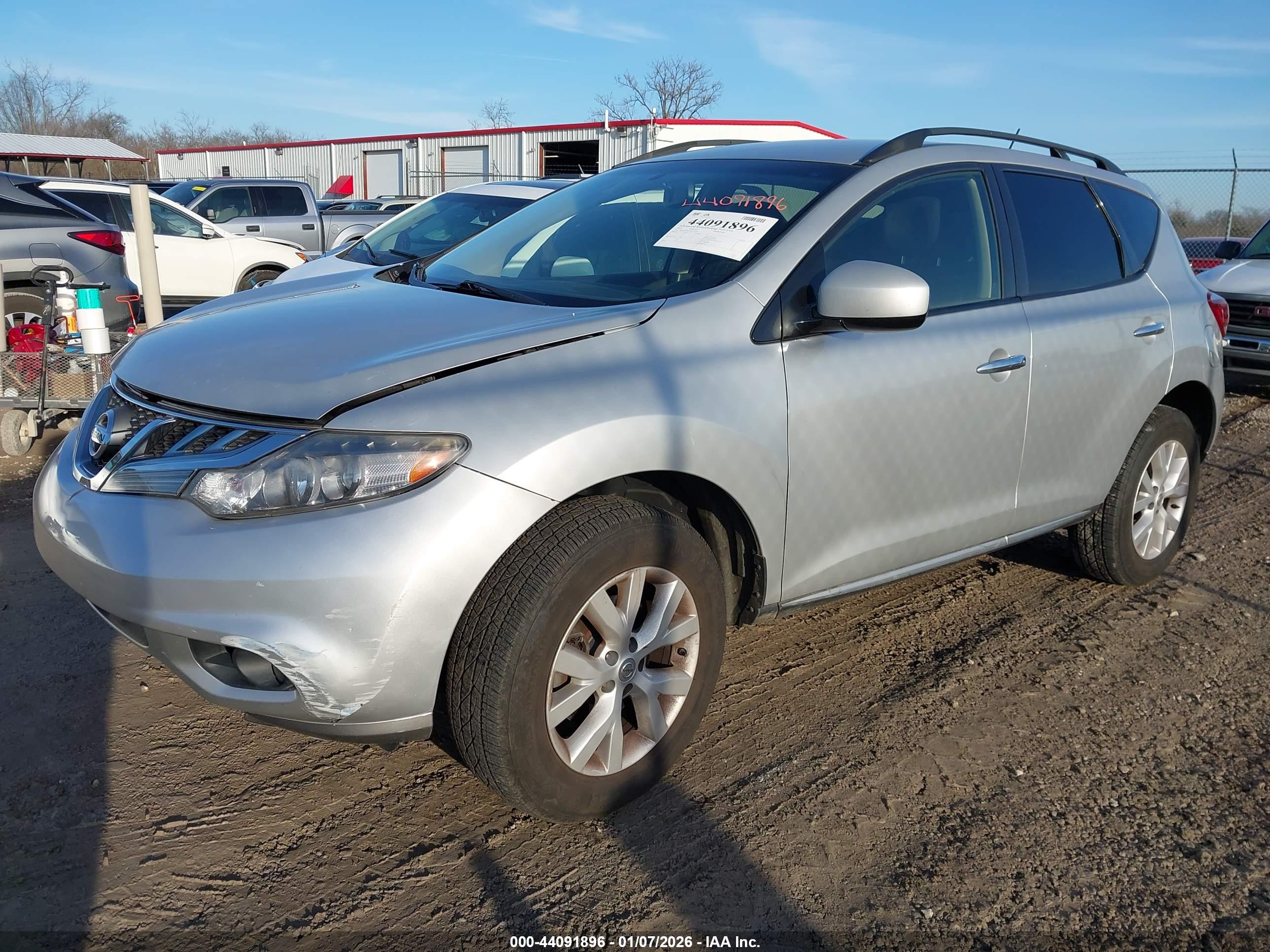 NISSAN MURANO image 2