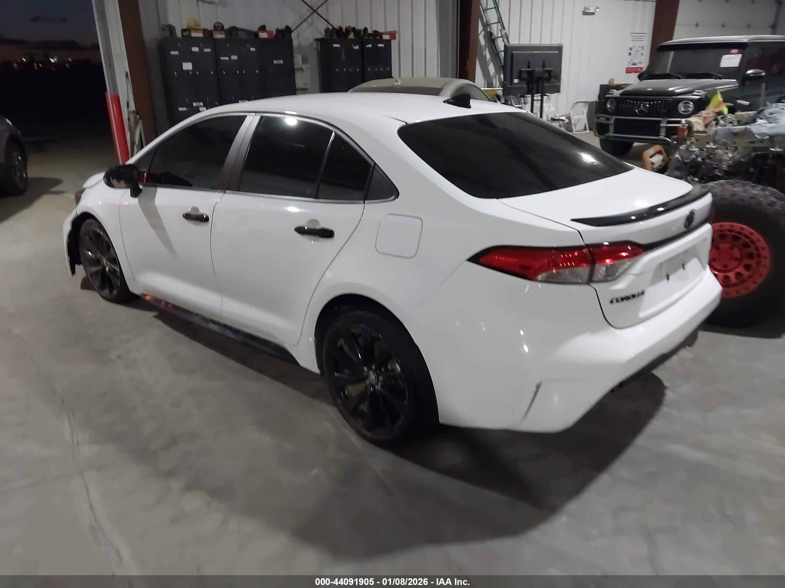 TOYOTA COROLLA image 3