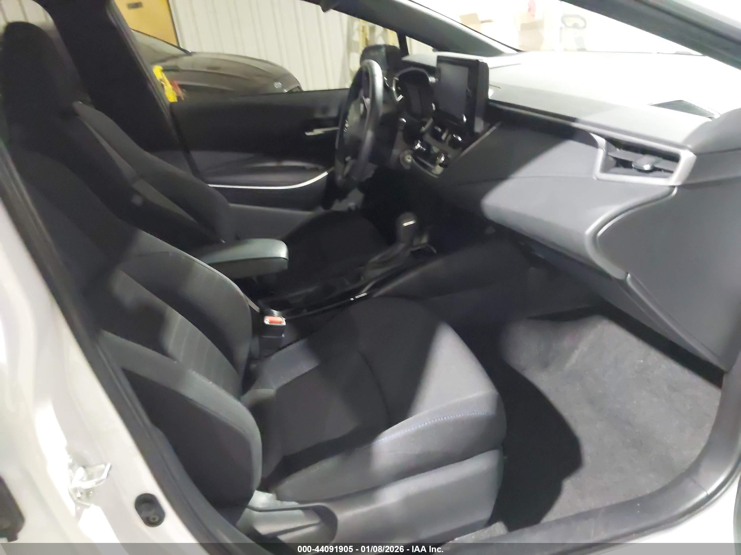 TOYOTA COROLLA image 5
