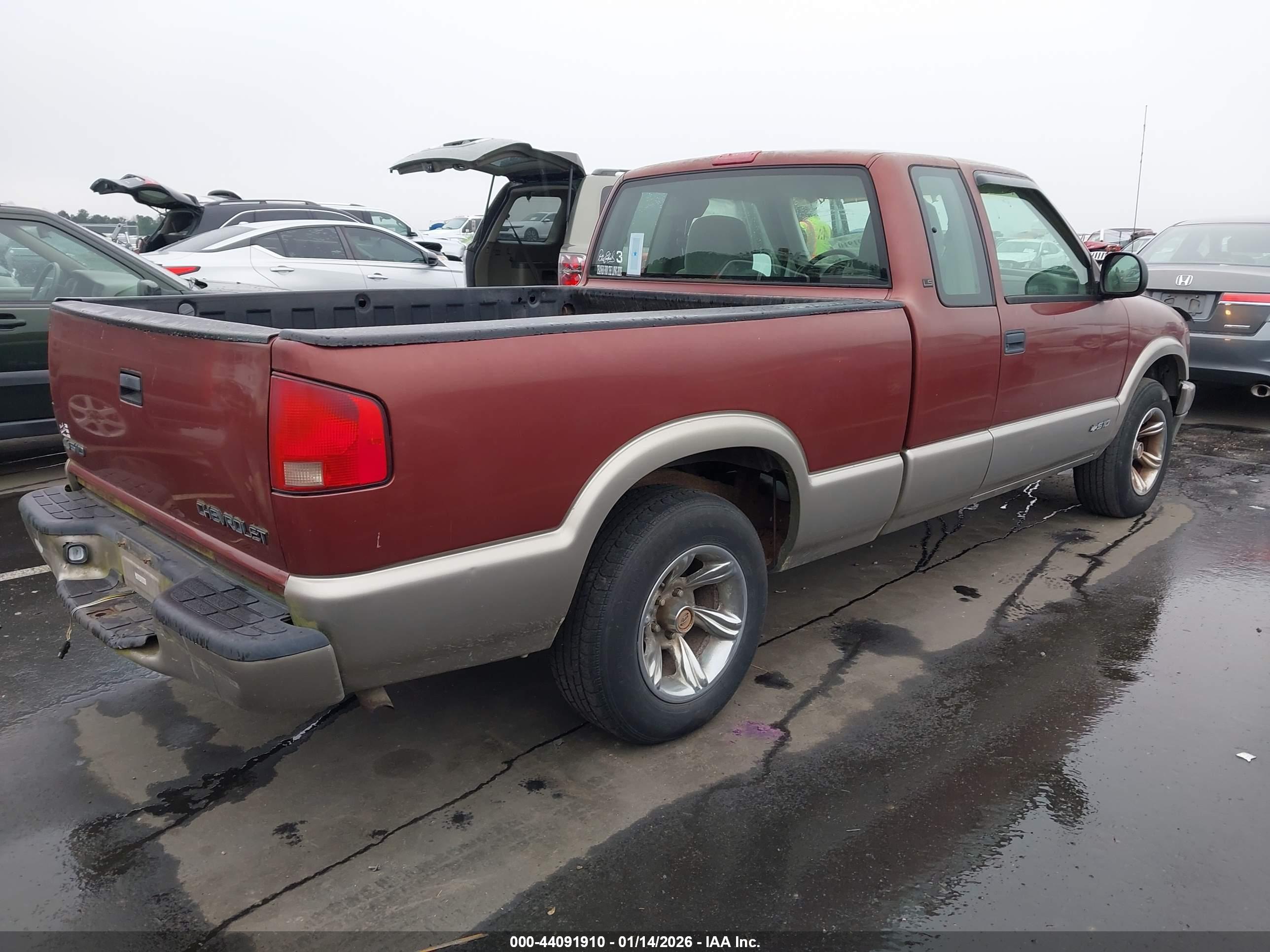 CHEVROLET S-10 image 4