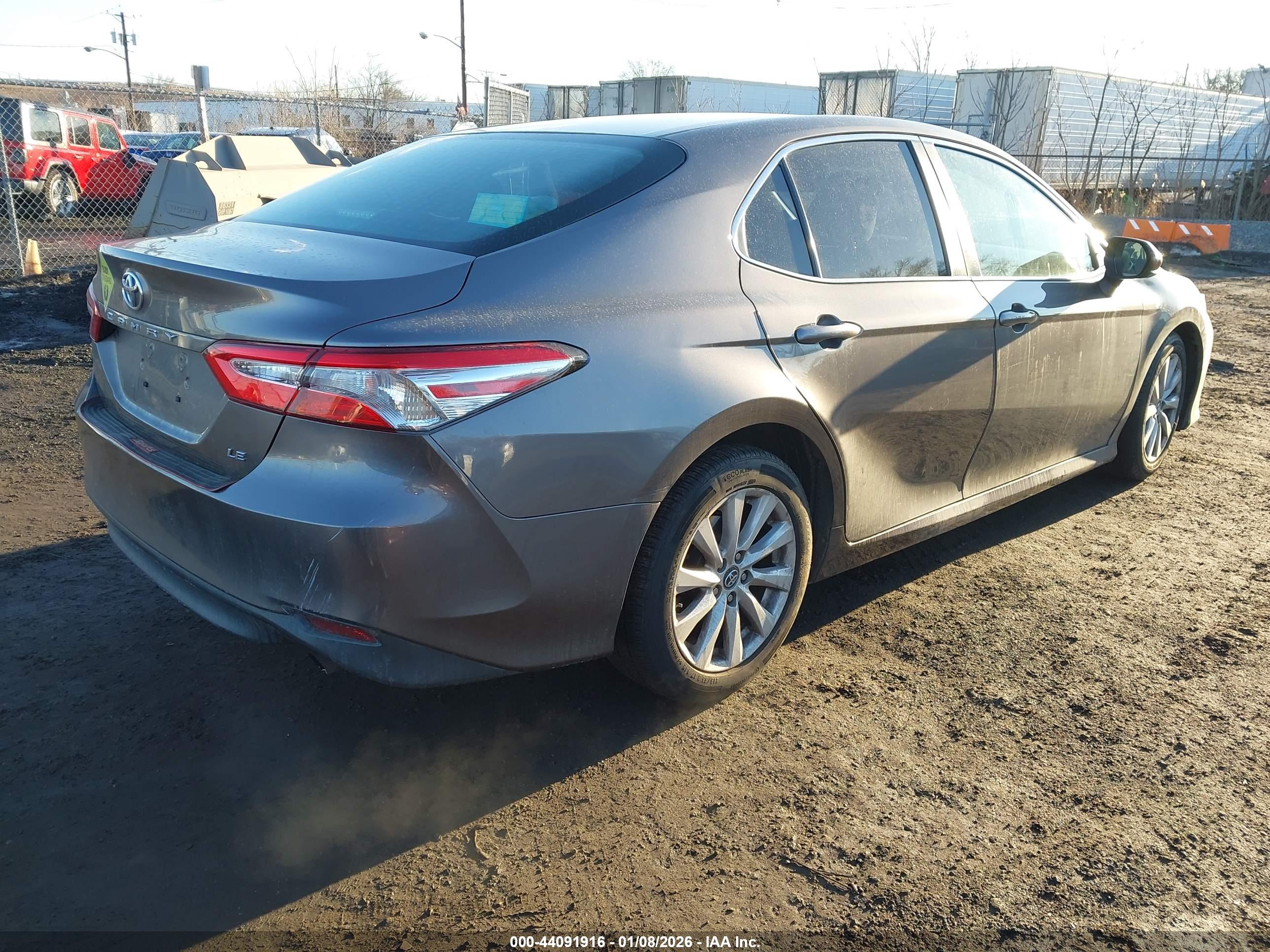 TOYOTA CAMRY image 4