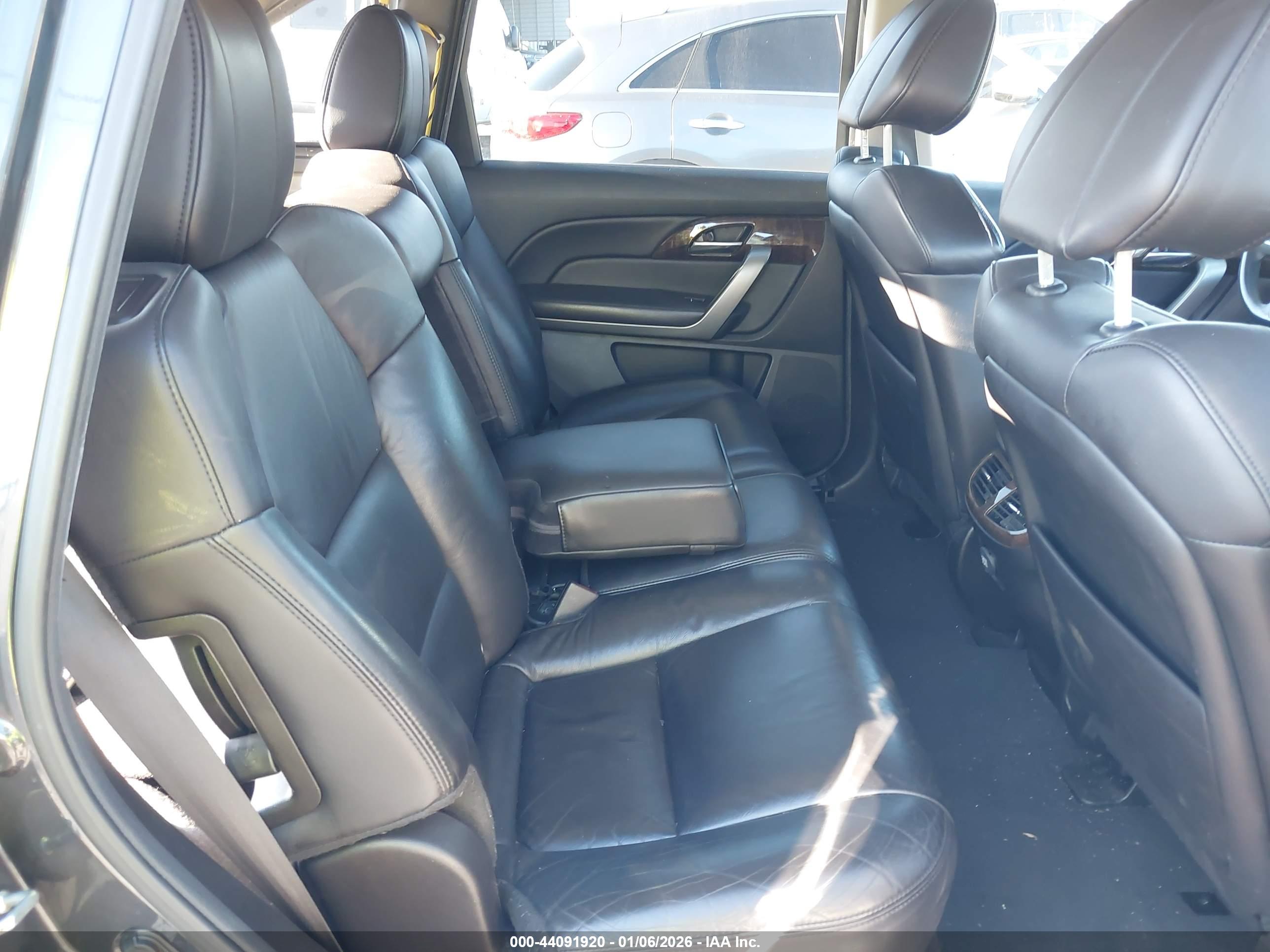 ACURA MDX image 8