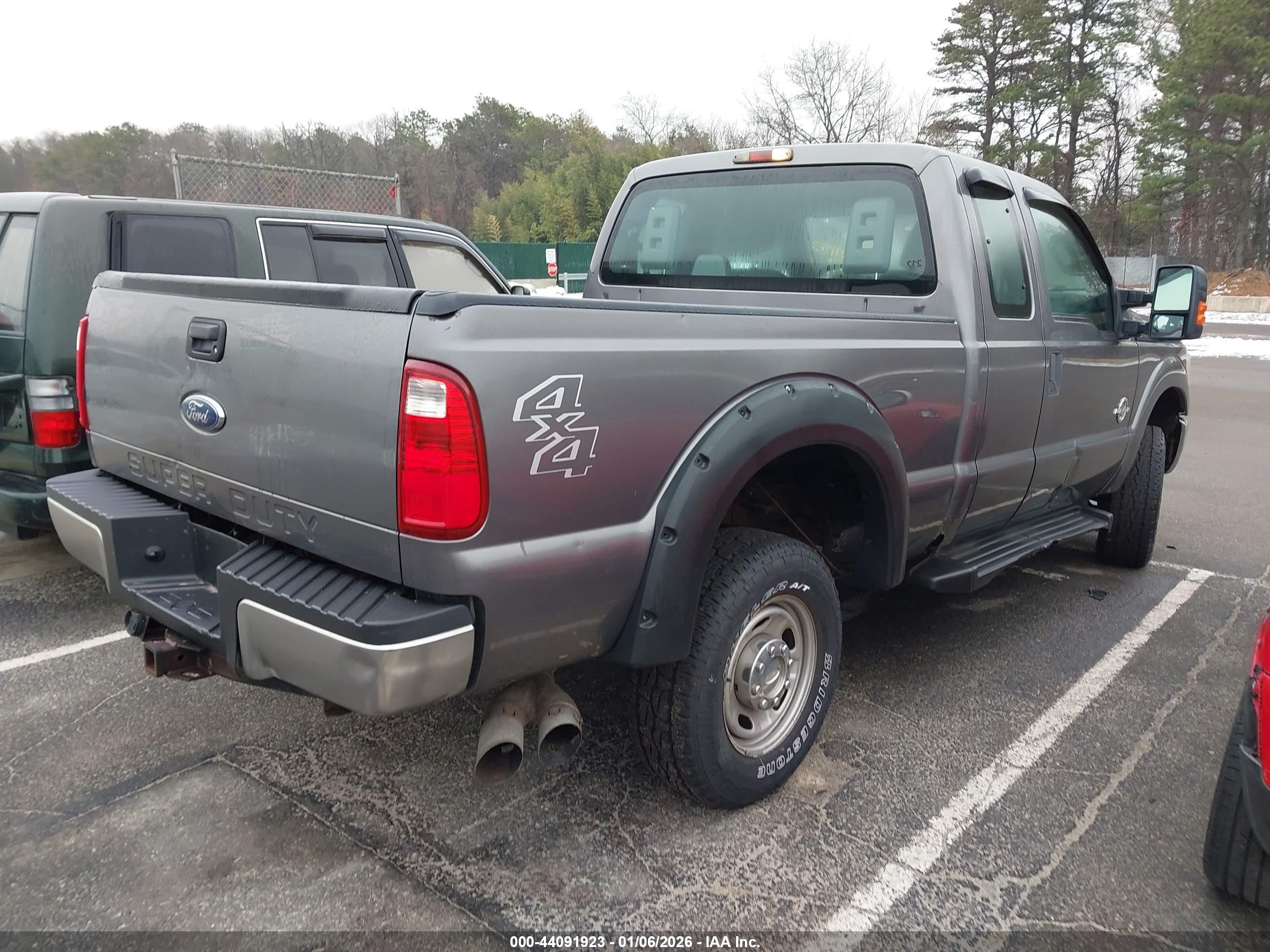 FORD F-350 image 4