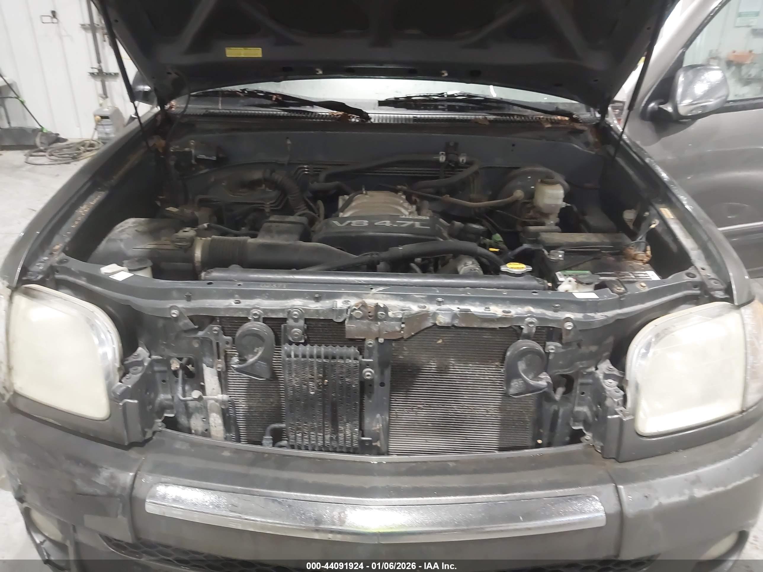 TOYOTA TUNDRA image 10