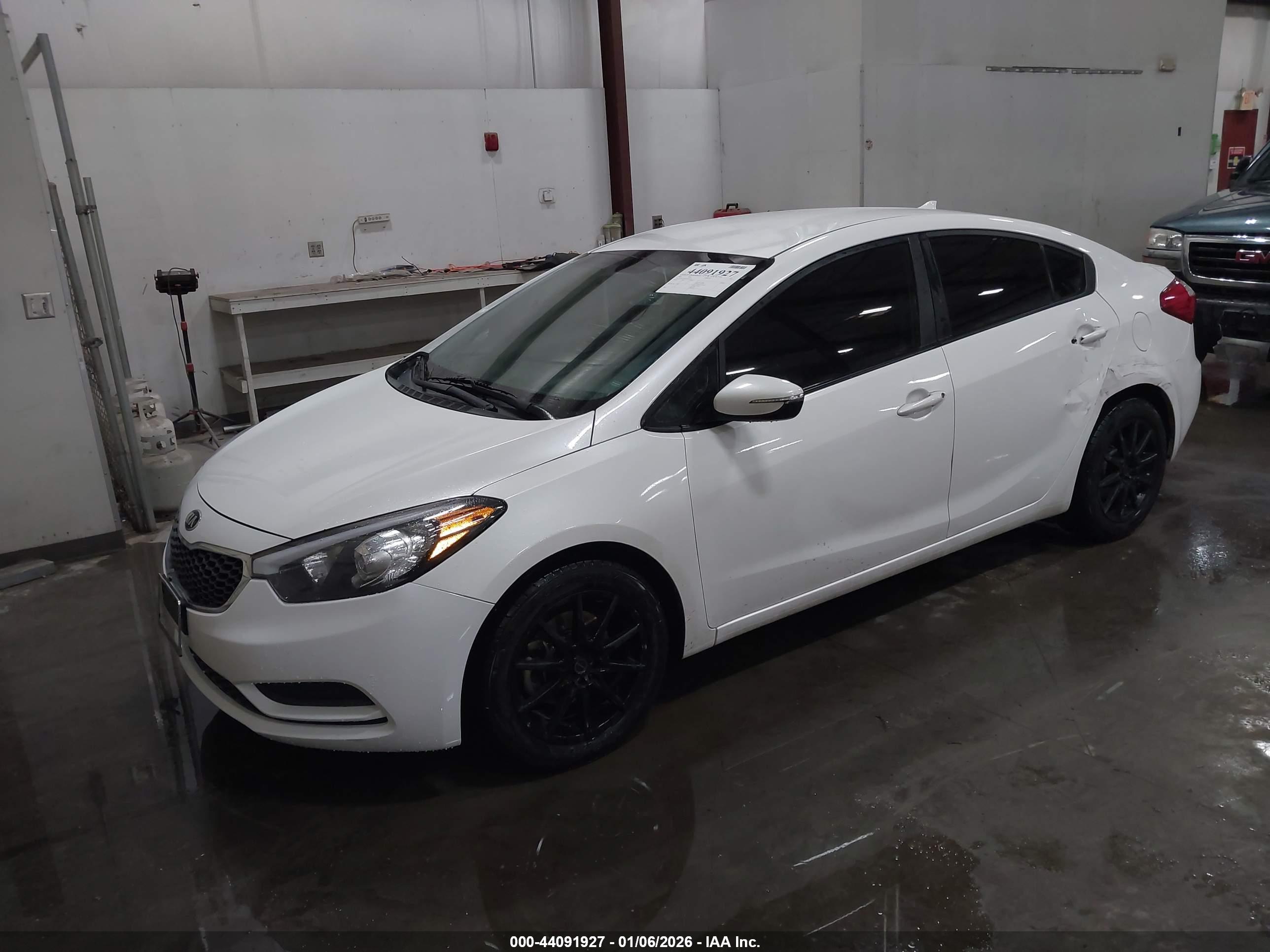 KIA FORTE image 2
