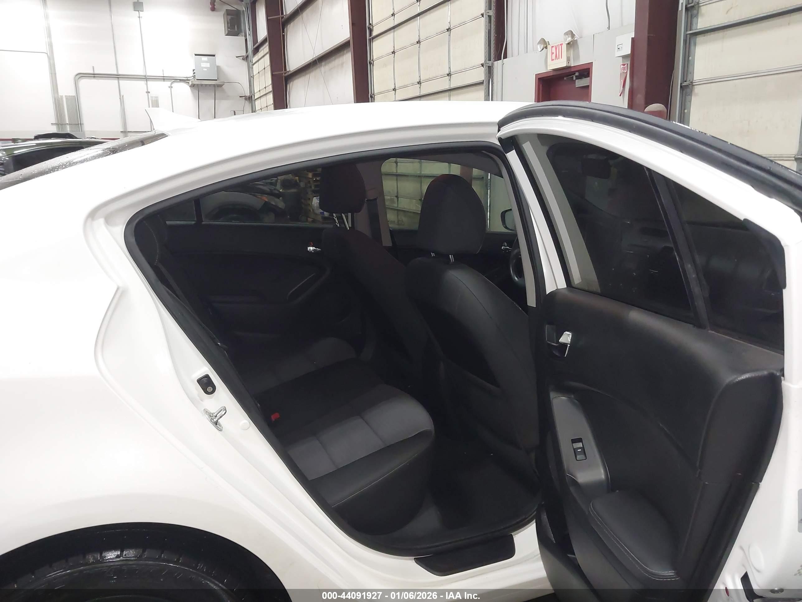 KIA FORTE image 8