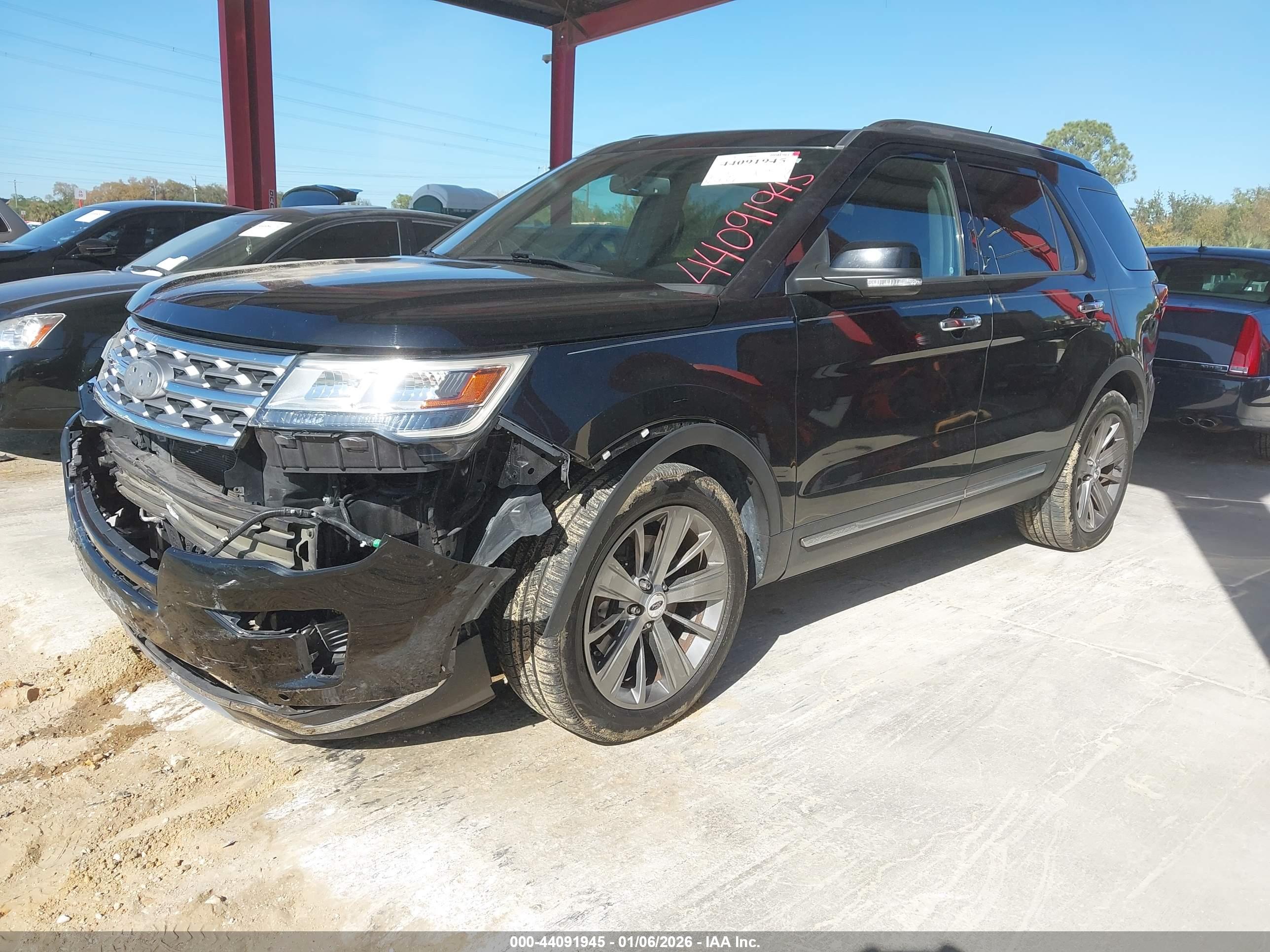 FORD EXPLORER image 2