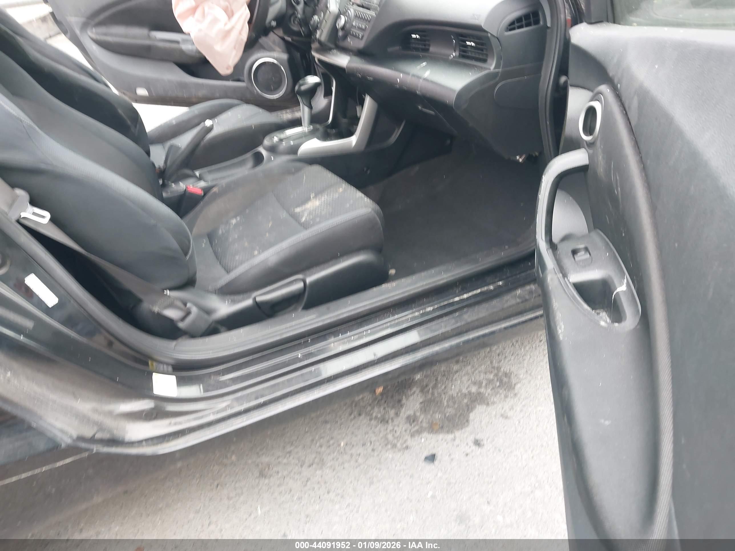 HONDA CR-Z image 5