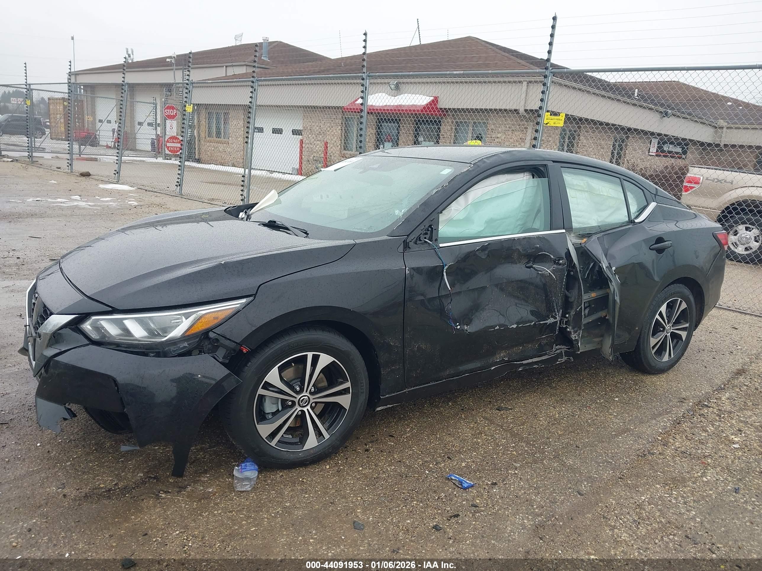 NISSAN SENTRA image 6