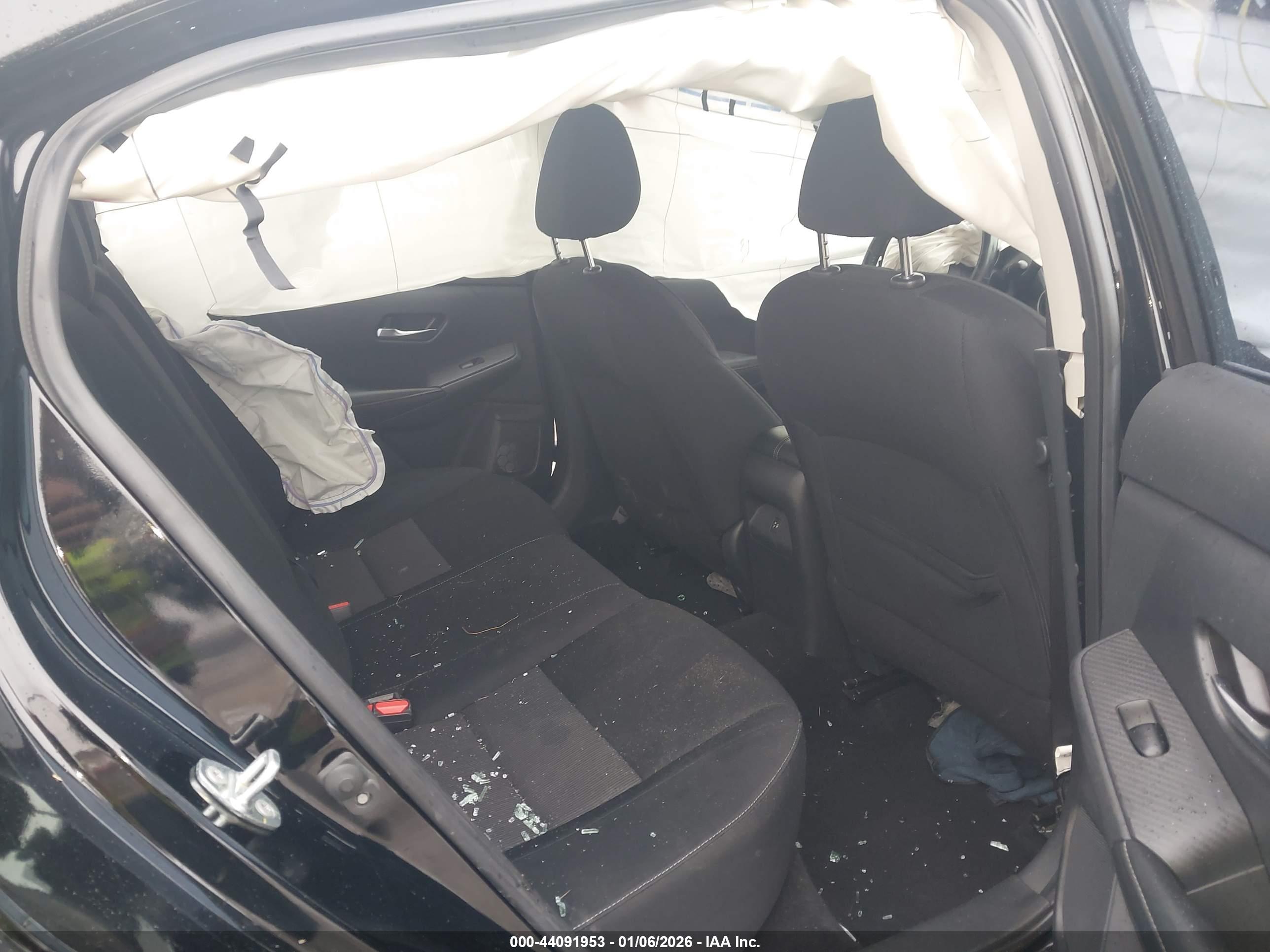 NISSAN SENTRA image 8