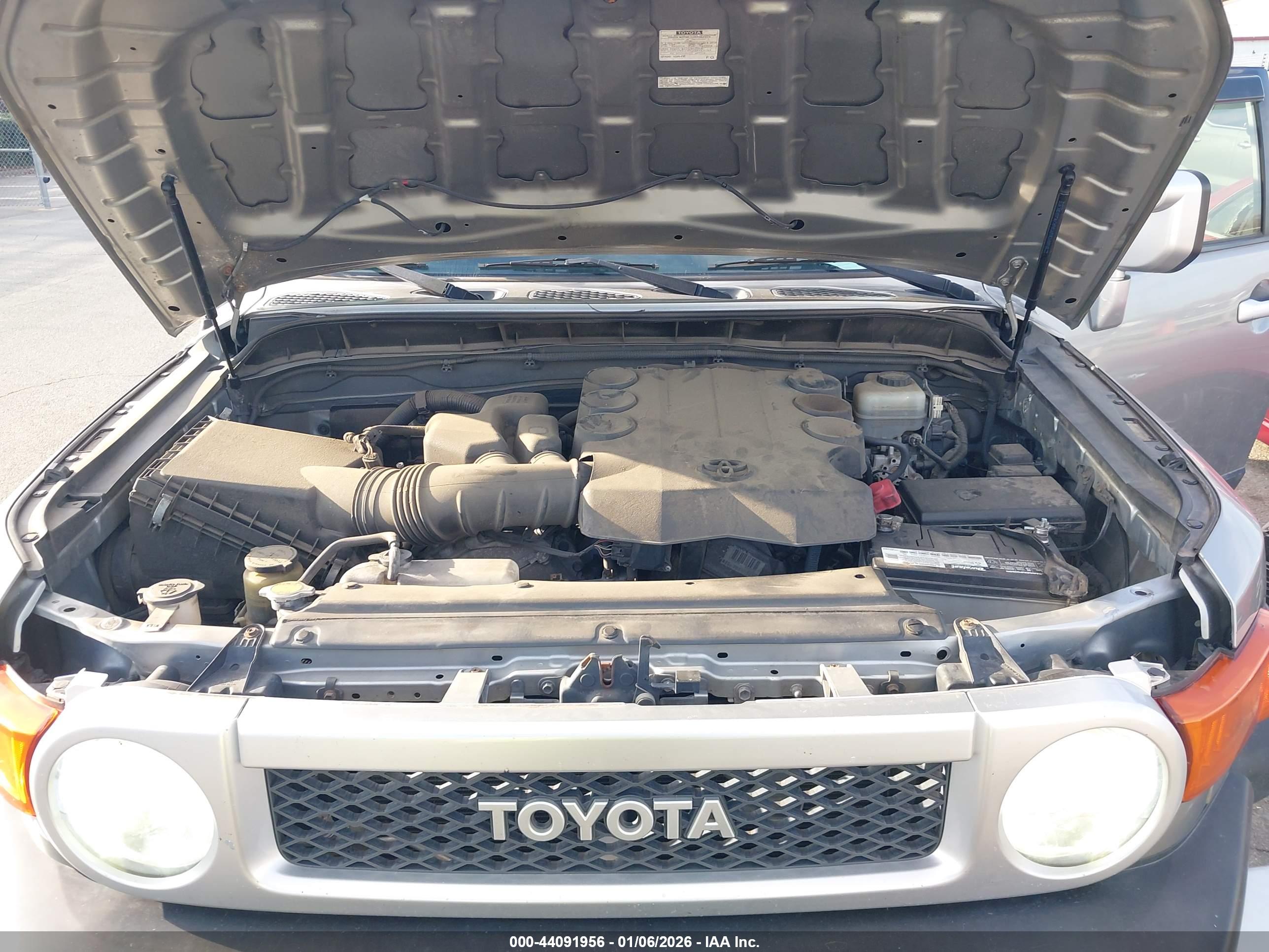 TOYOTA FJ image 10