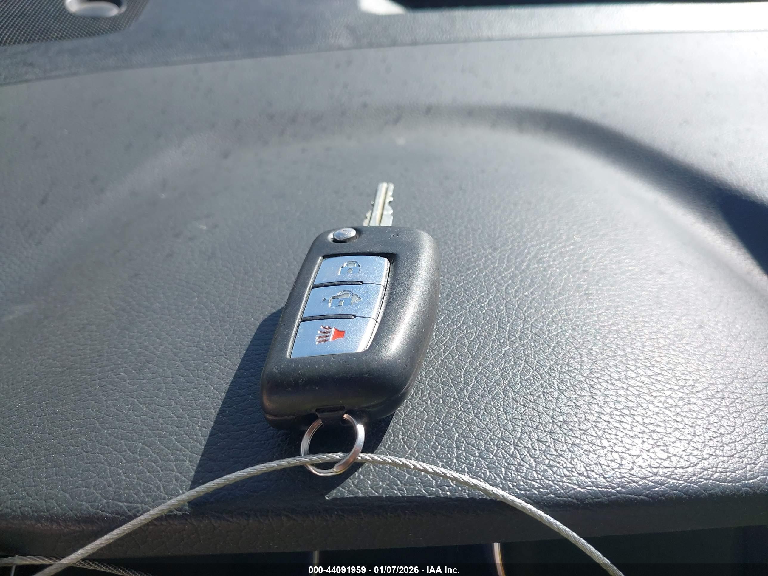 NISSAN ROGUE image 11