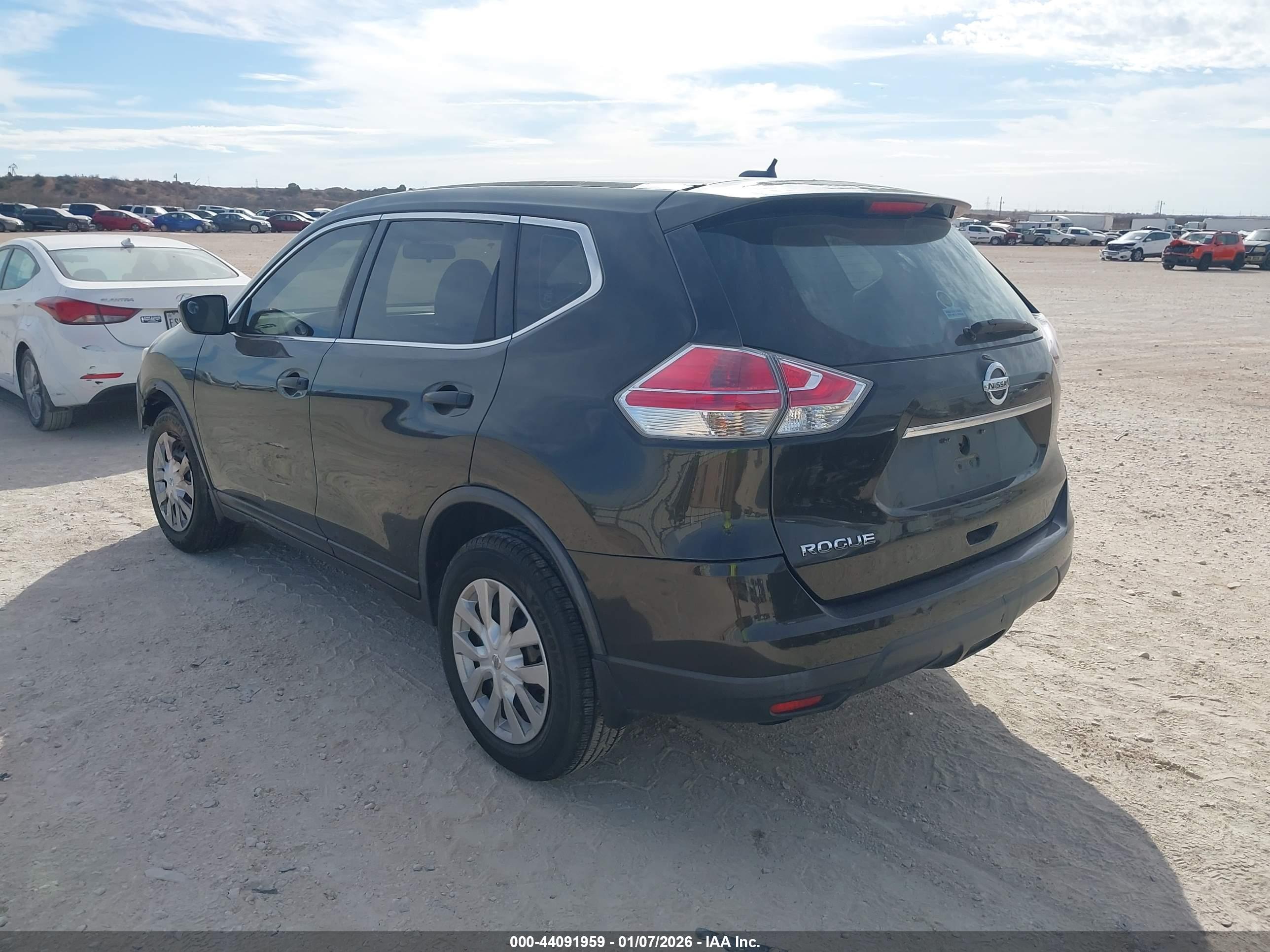 NISSAN ROGUE image 3