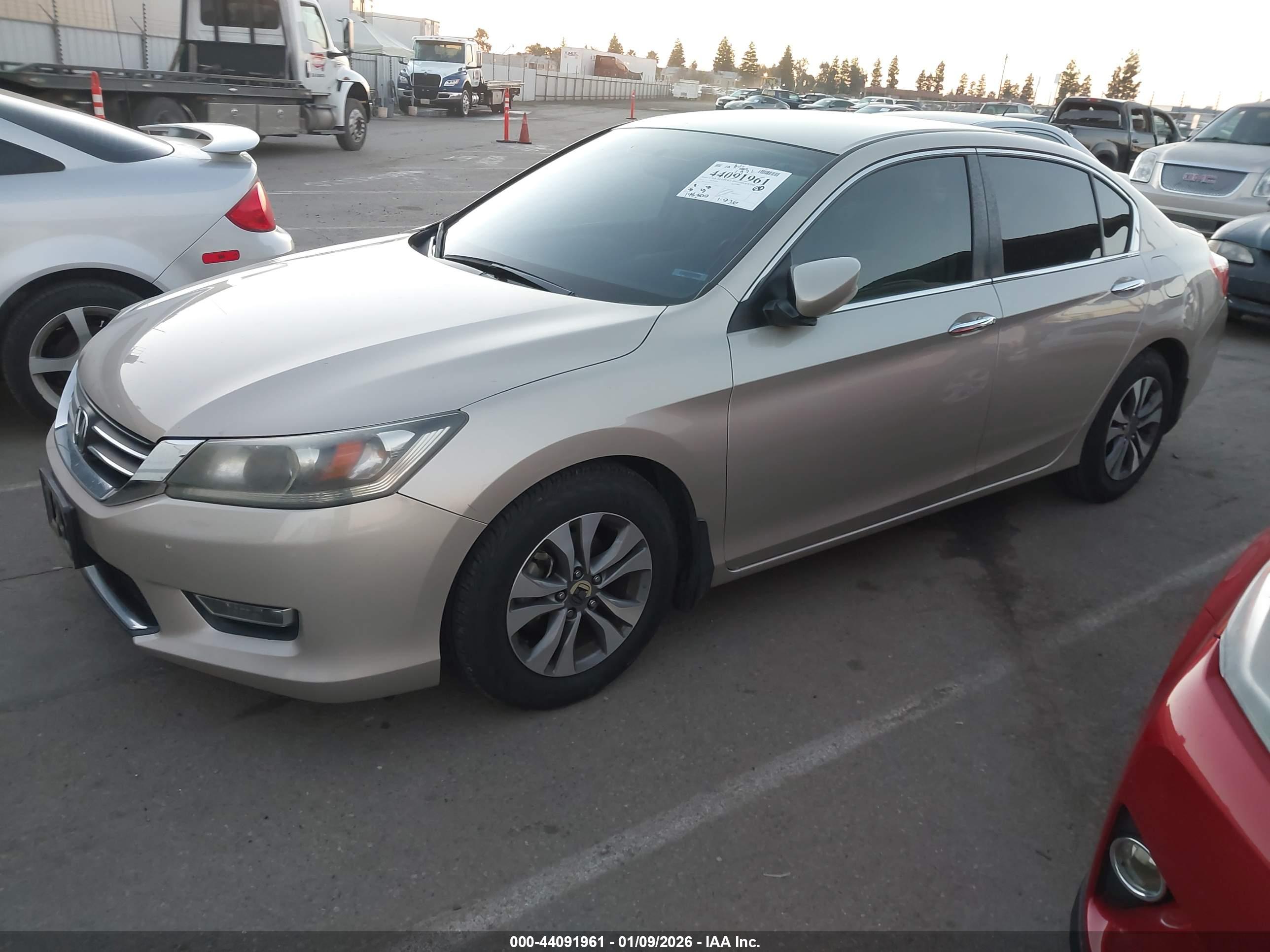 HONDA ACCORD image 2