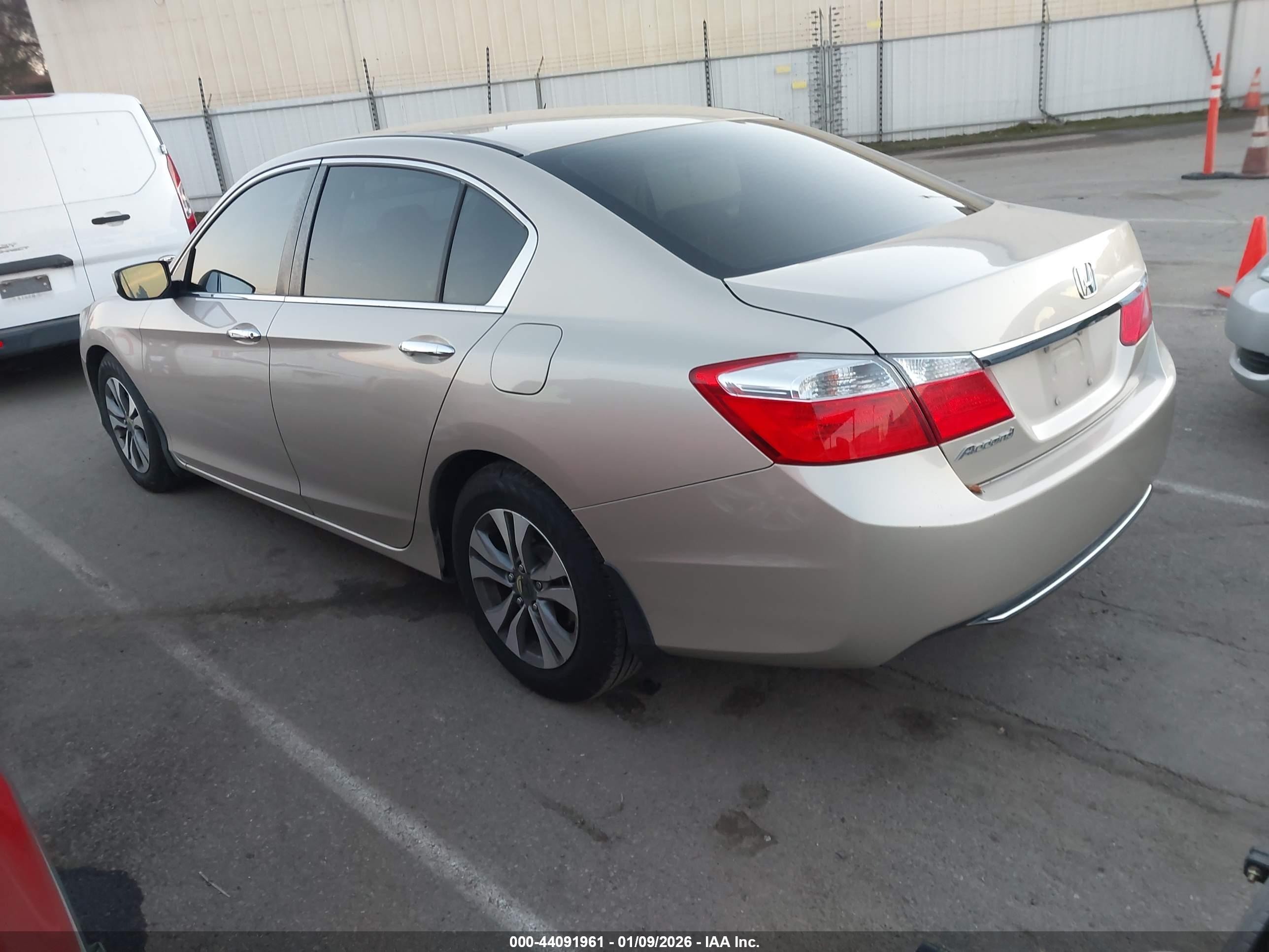 HONDA ACCORD image 3