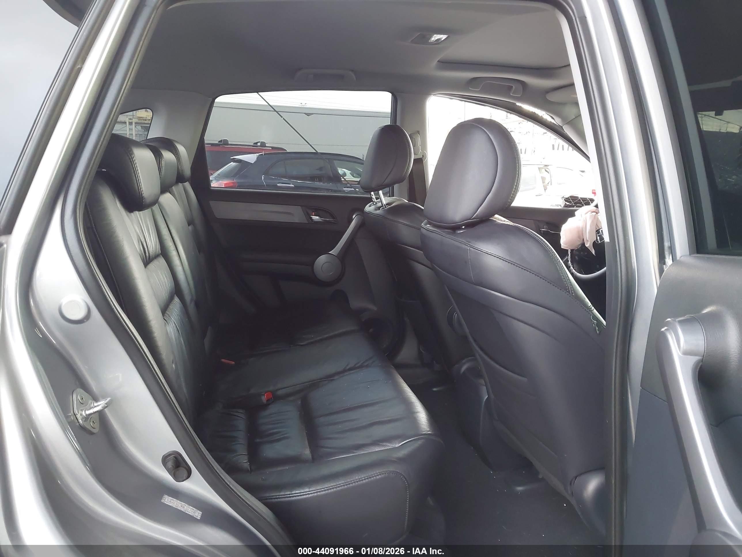 HONDA CR-V image 8