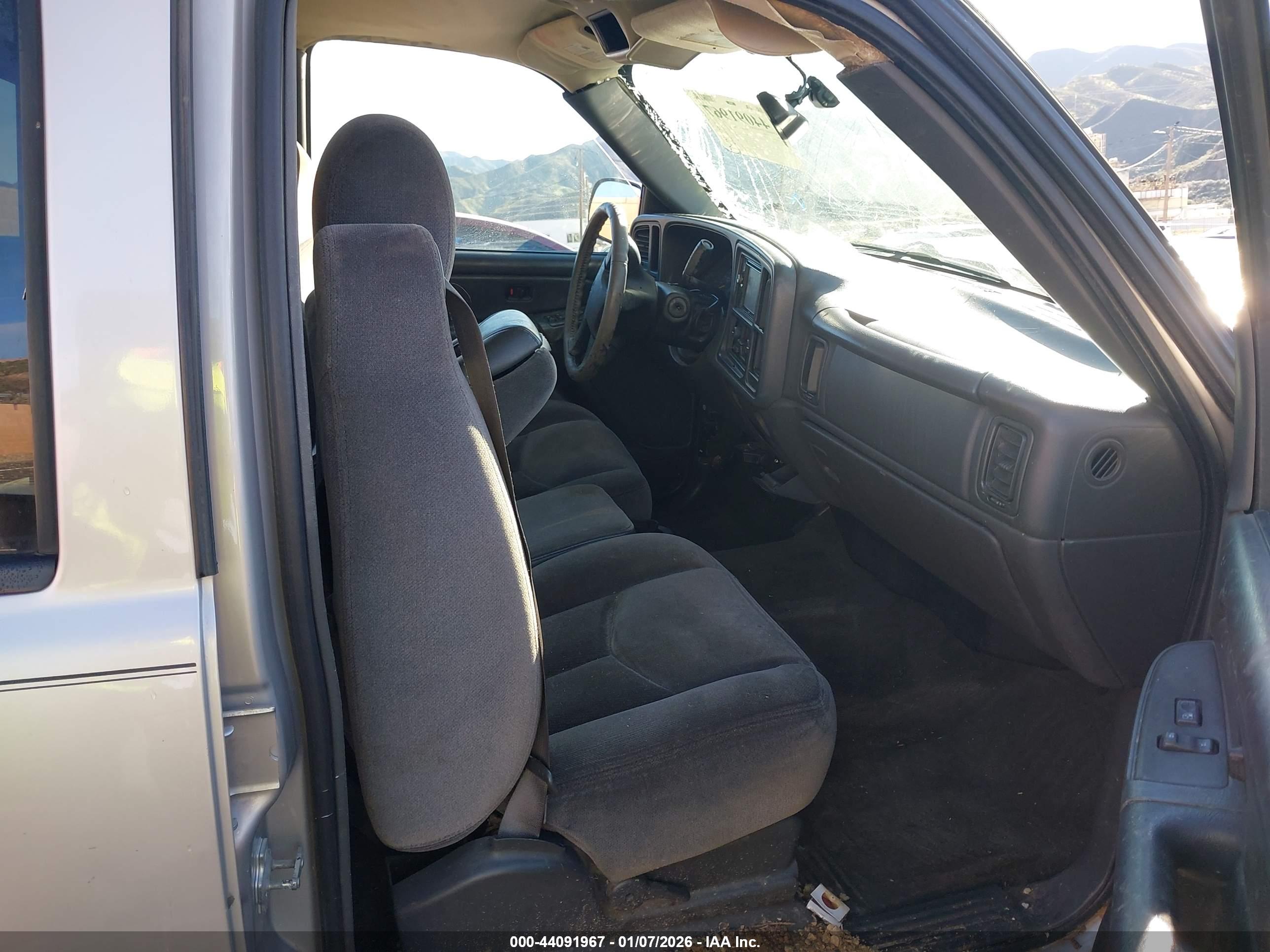 GMC SIERRA image 5