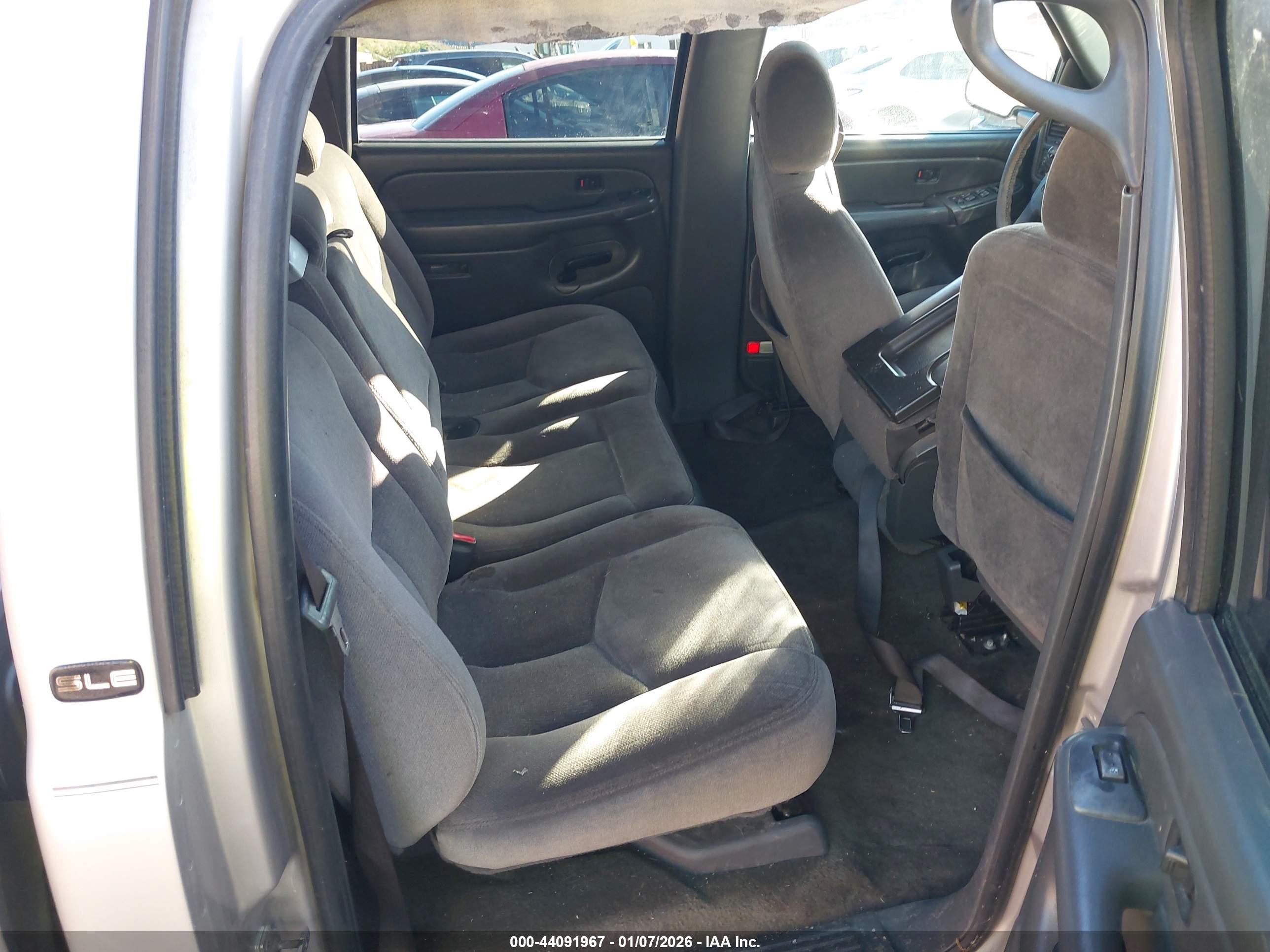 GMC SIERRA image 8