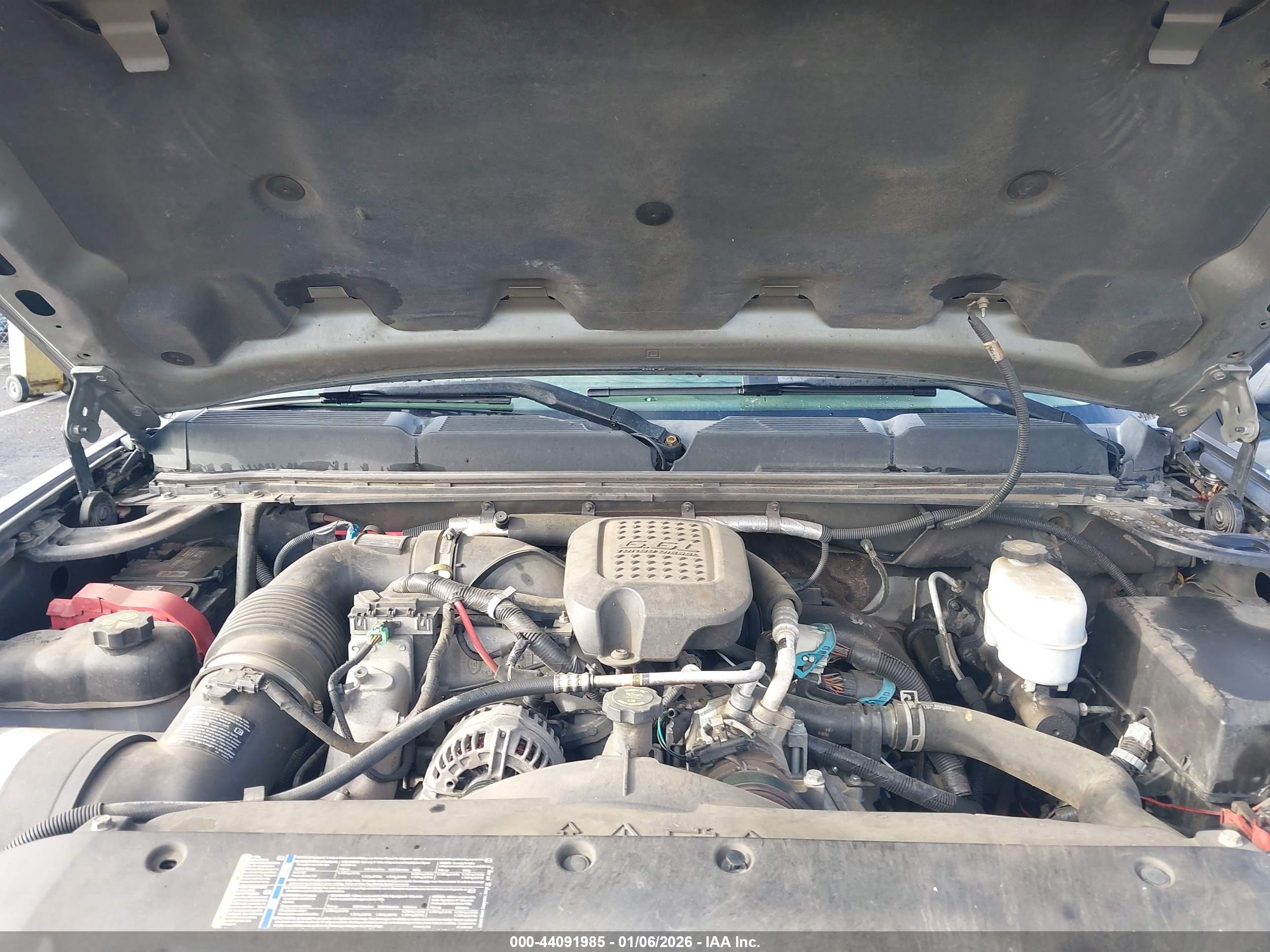 CHEVROLET SILVERADO image 10