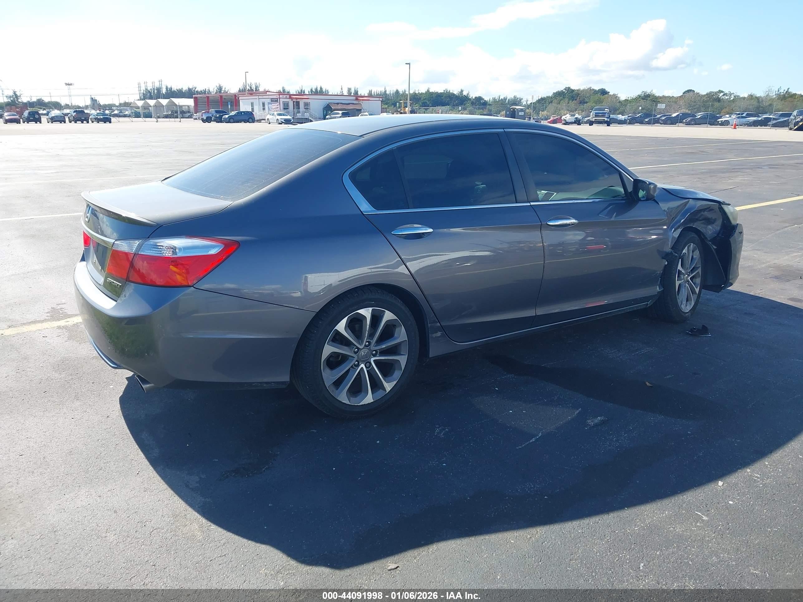 HONDA ACCORD image 4