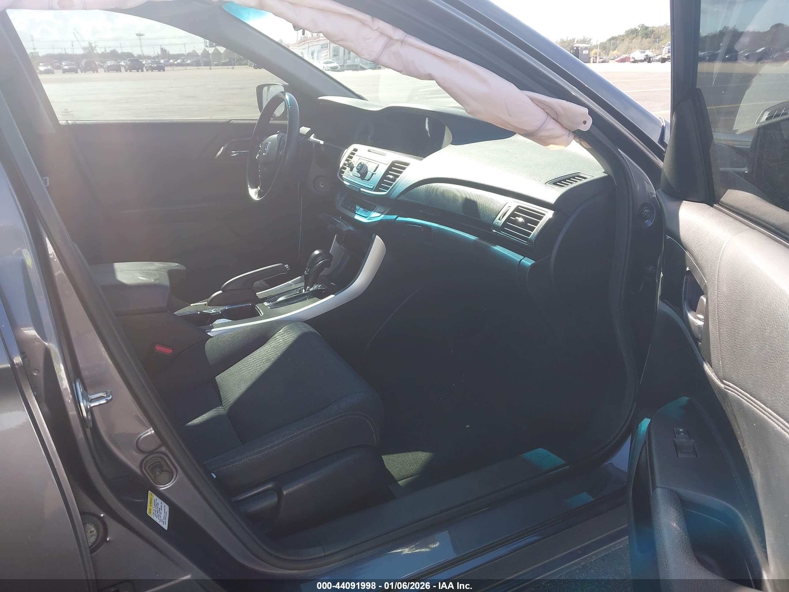 HONDA ACCORD image 5