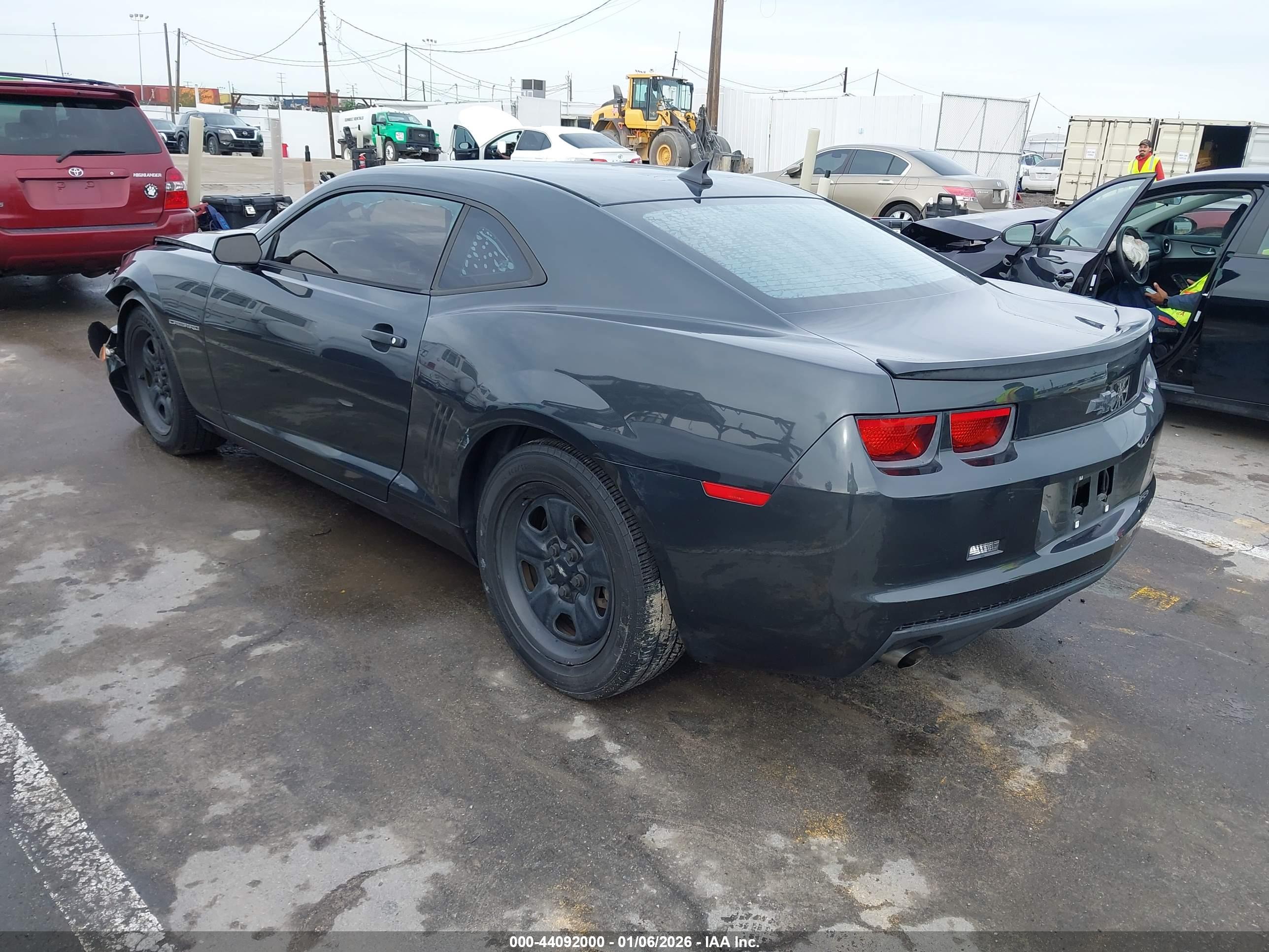 CHEVROLET CAMARO image 3