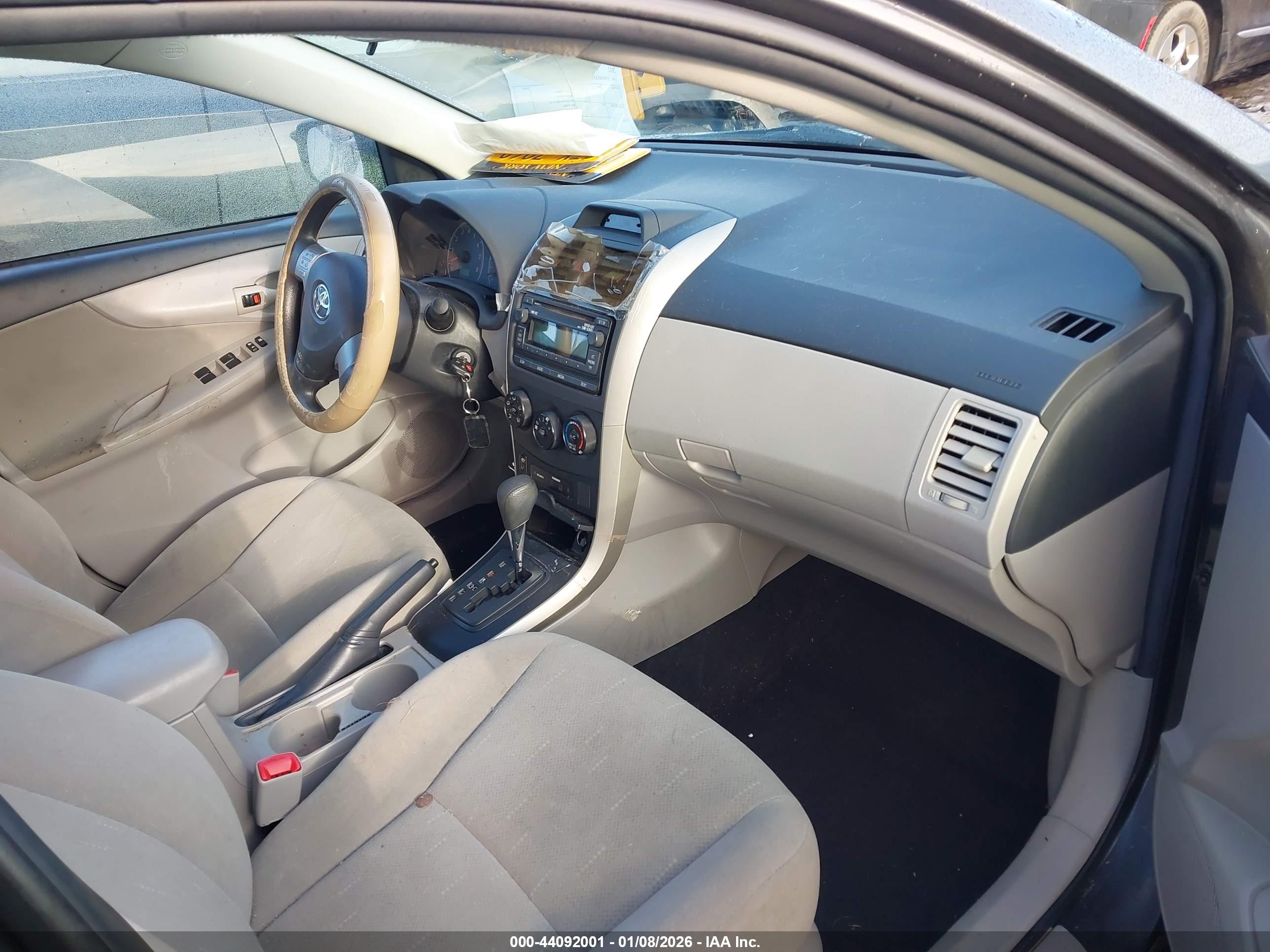 TOYOTA COROLLA image 5