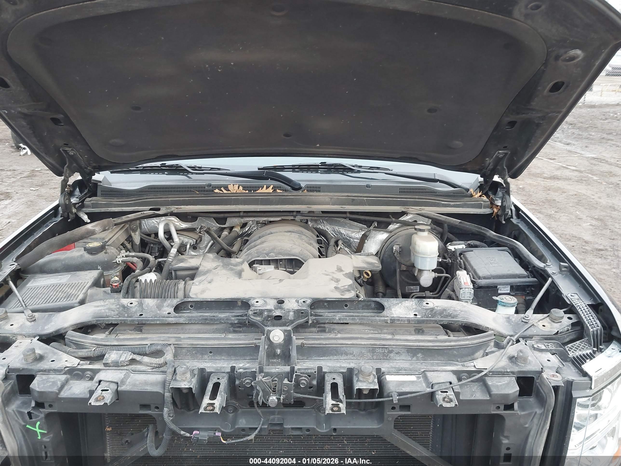 CHEVROLET SUBURBAN image 10