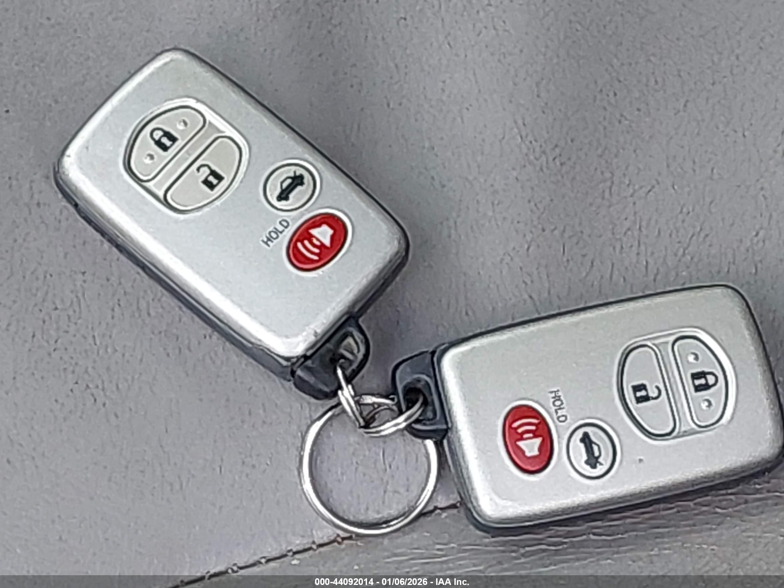TOYOTA CAMRY image 11