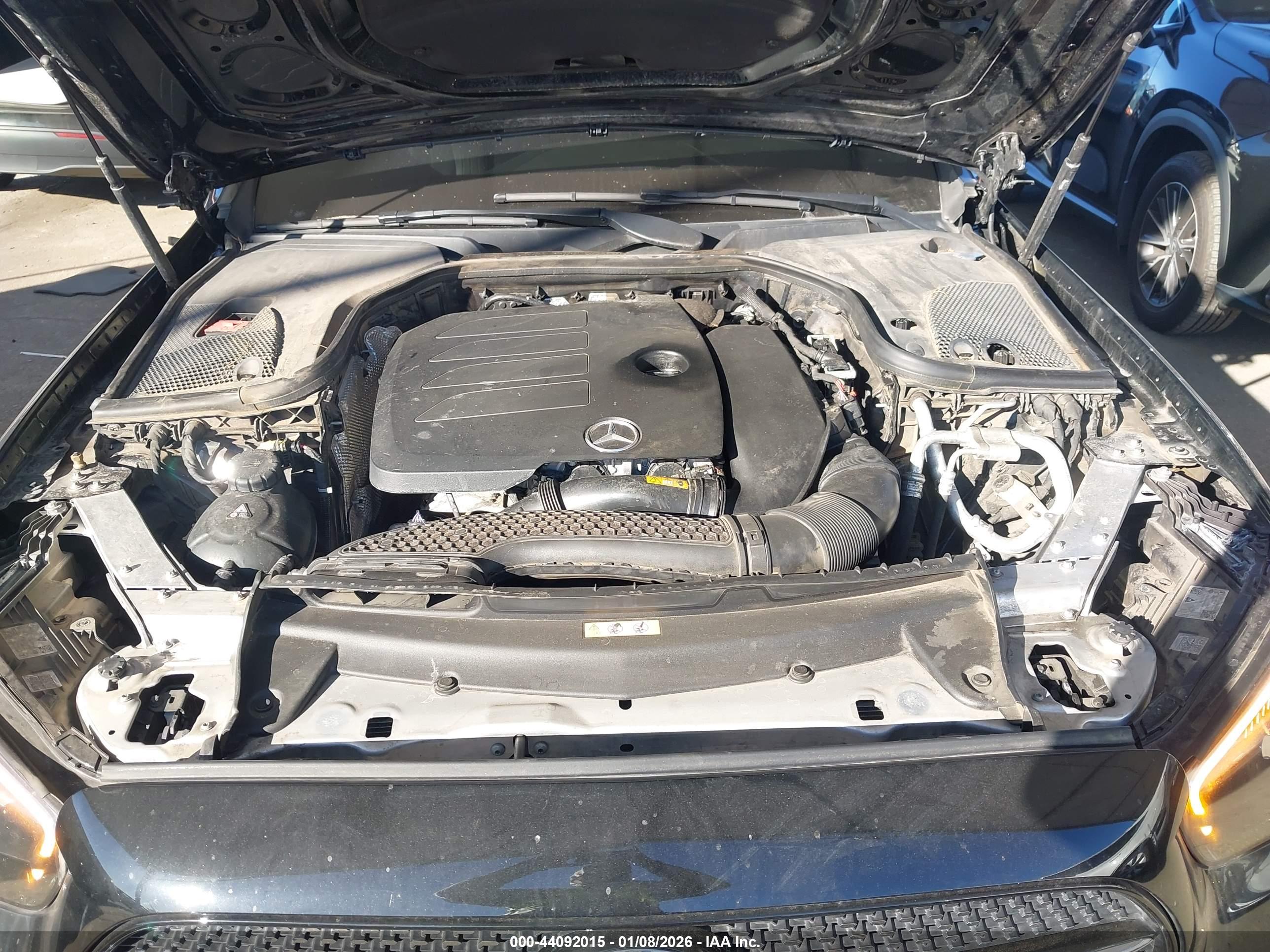 MERCEDES-BENZ E image 10