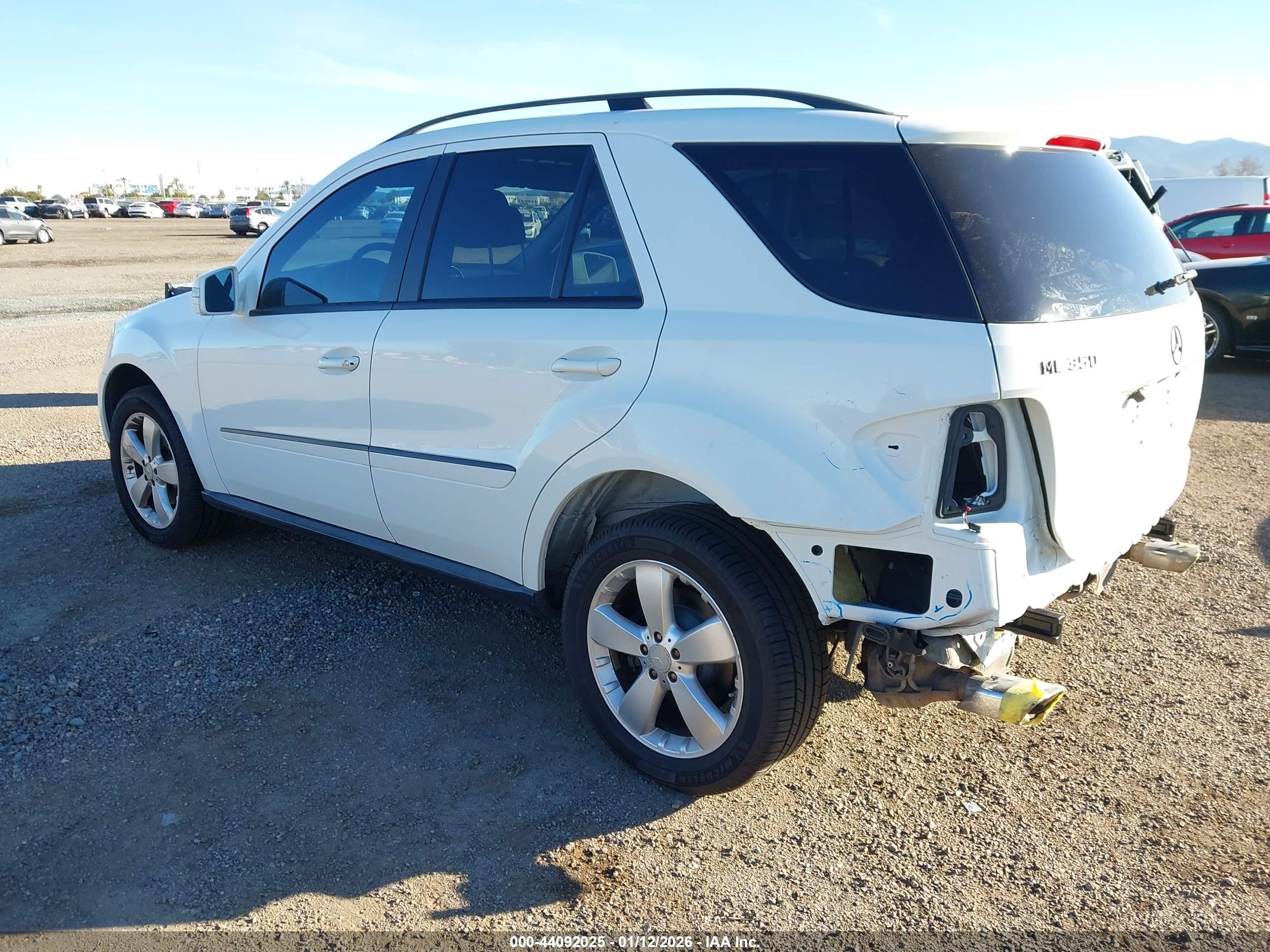 MERCEDES-BENZ ML image 3