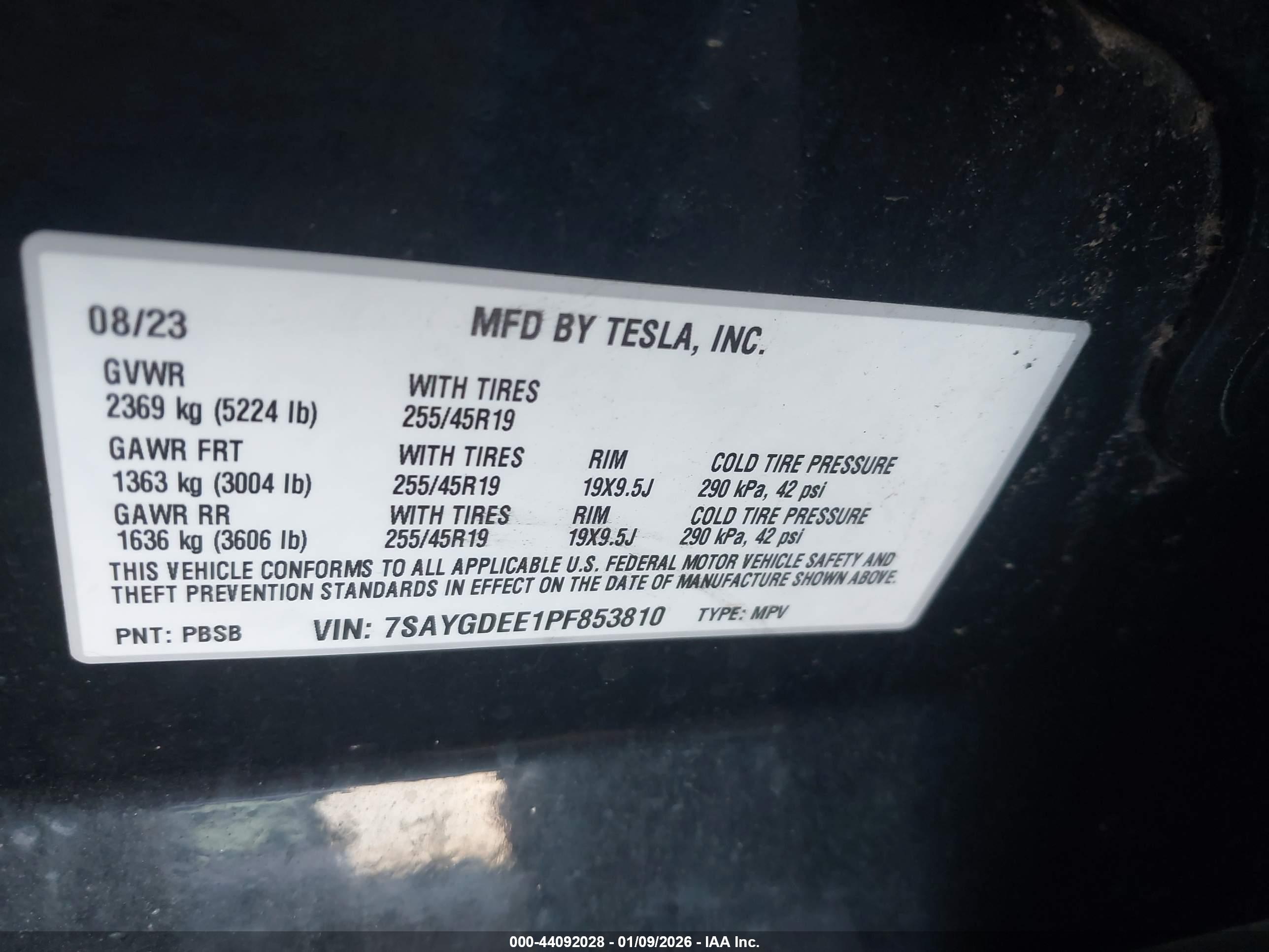 TESLA MODEL image 9
