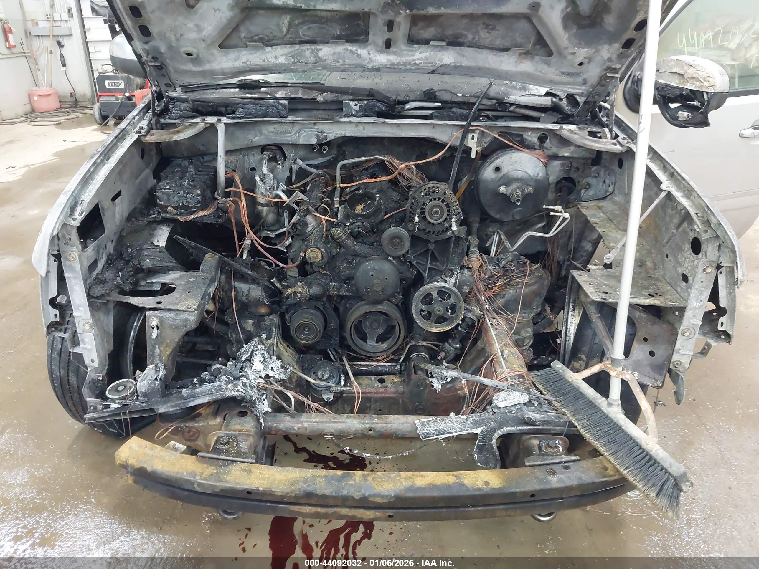CHEVROLET SUBURBAN image 10