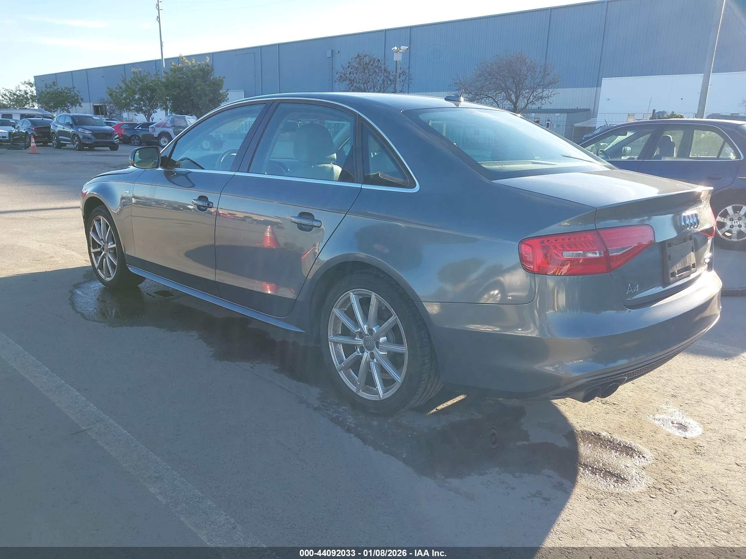 AUDI A4 image 3