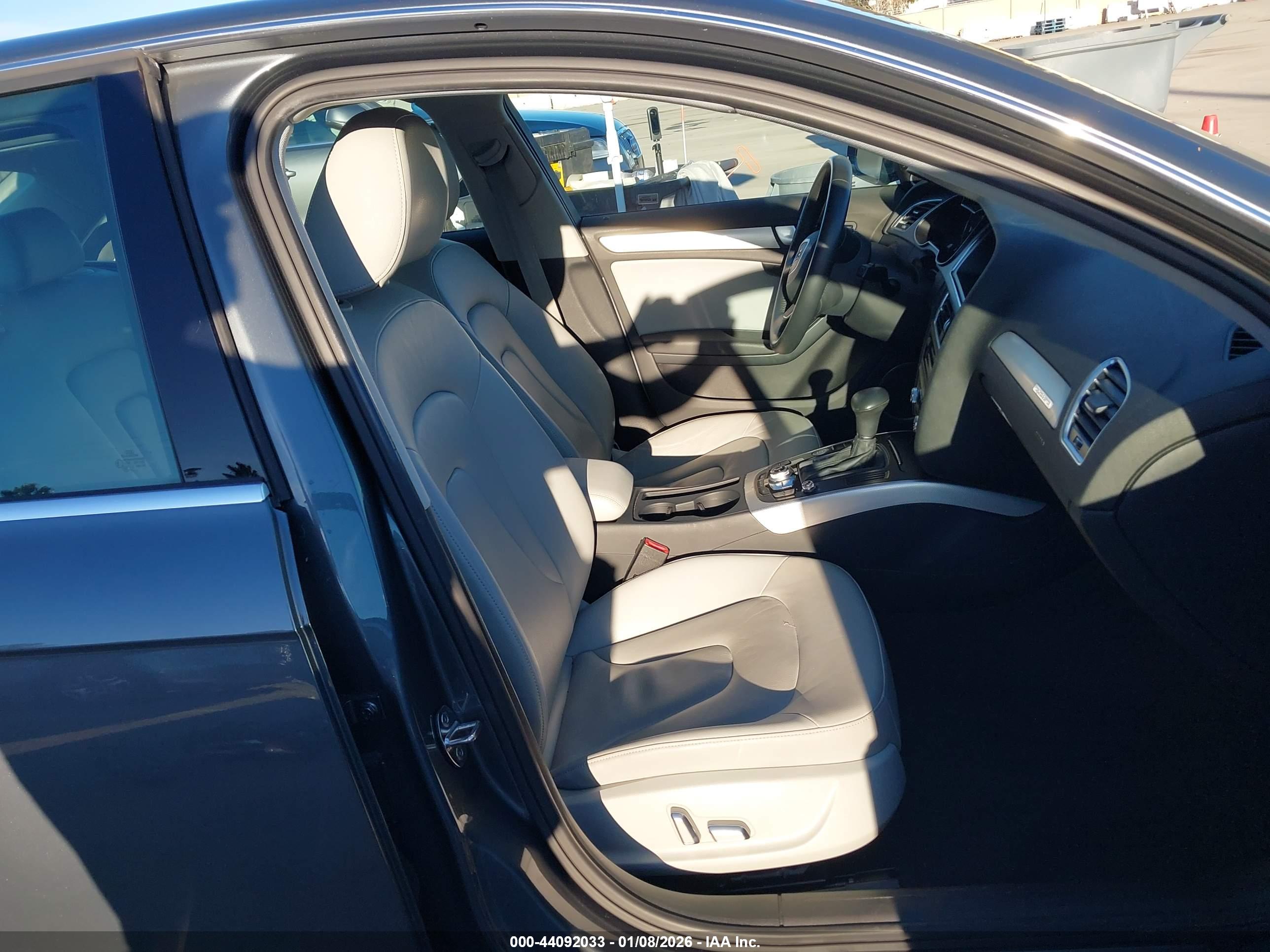 AUDI A4 image 5