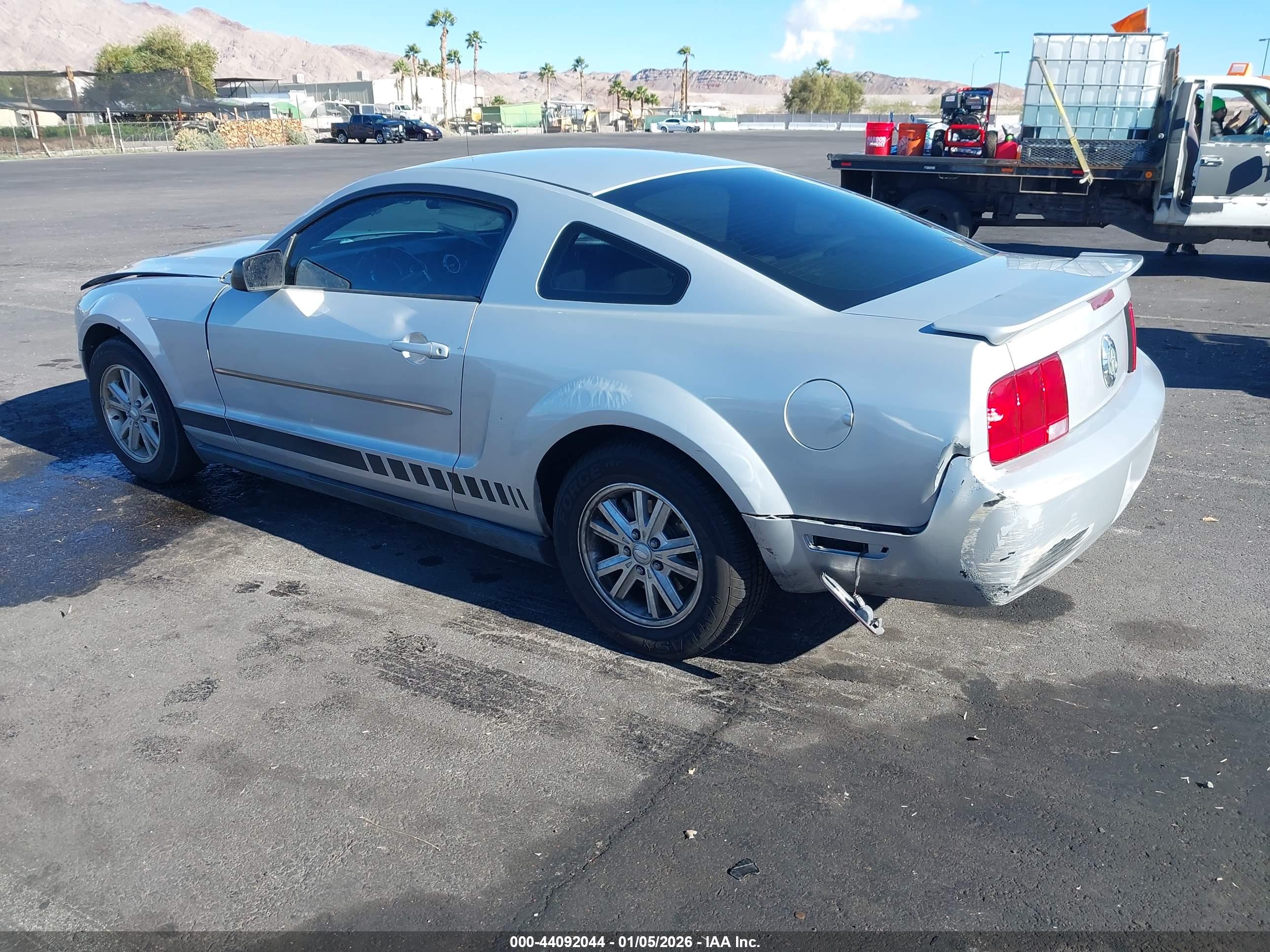 FORD MUSTANG image 3
