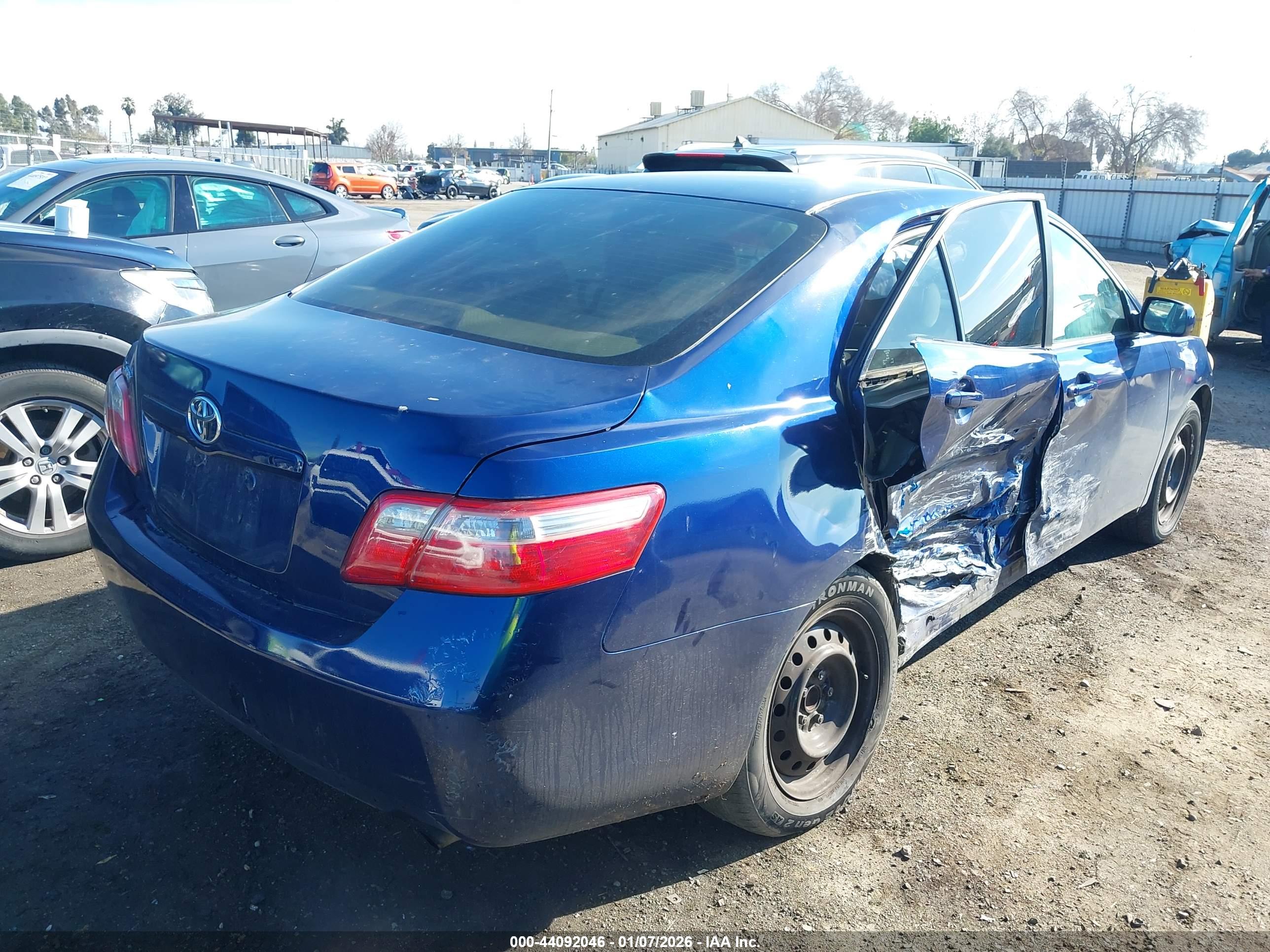 TOYOTA CAMRY image 4
