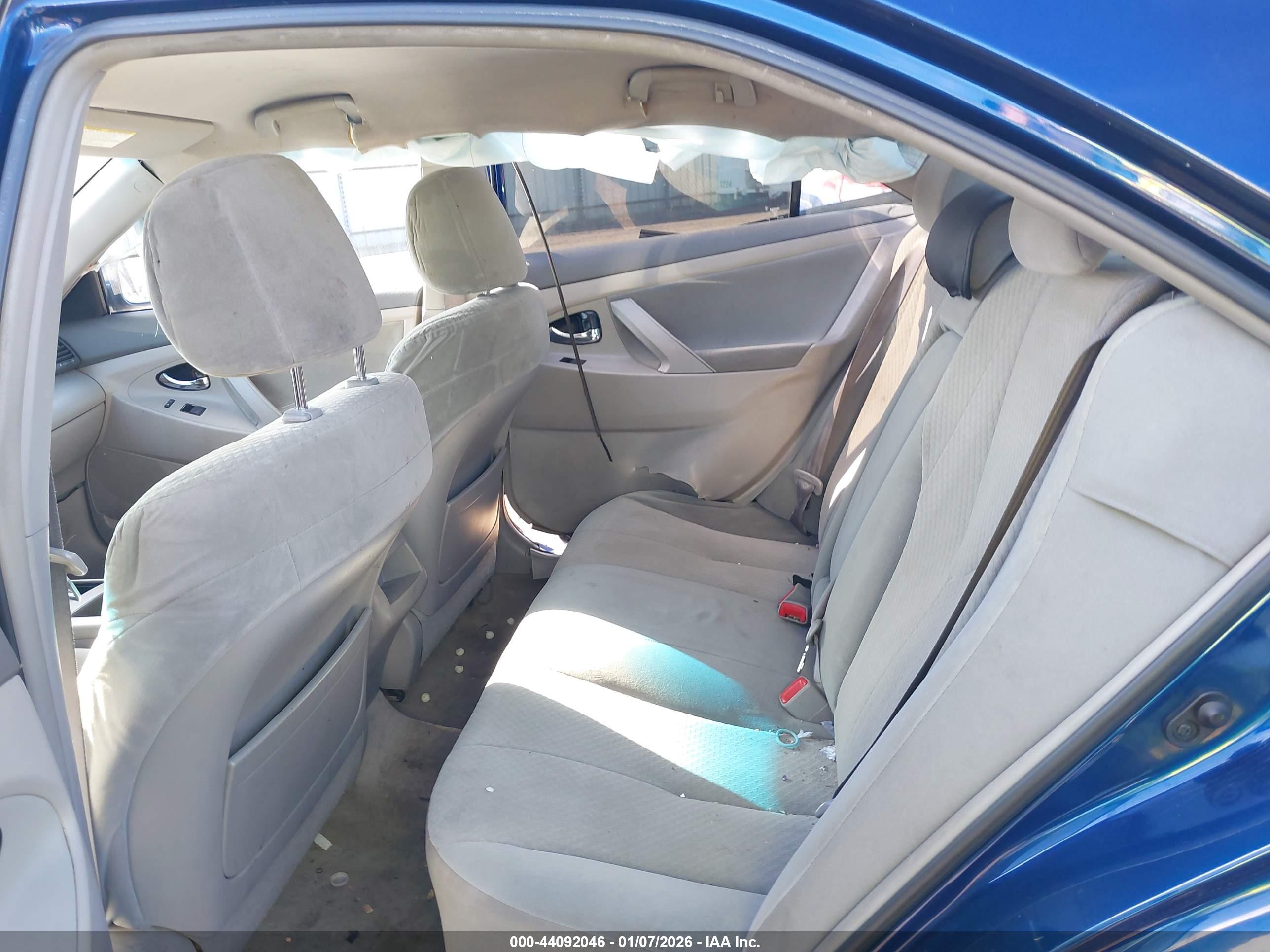 TOYOTA CAMRY image 8