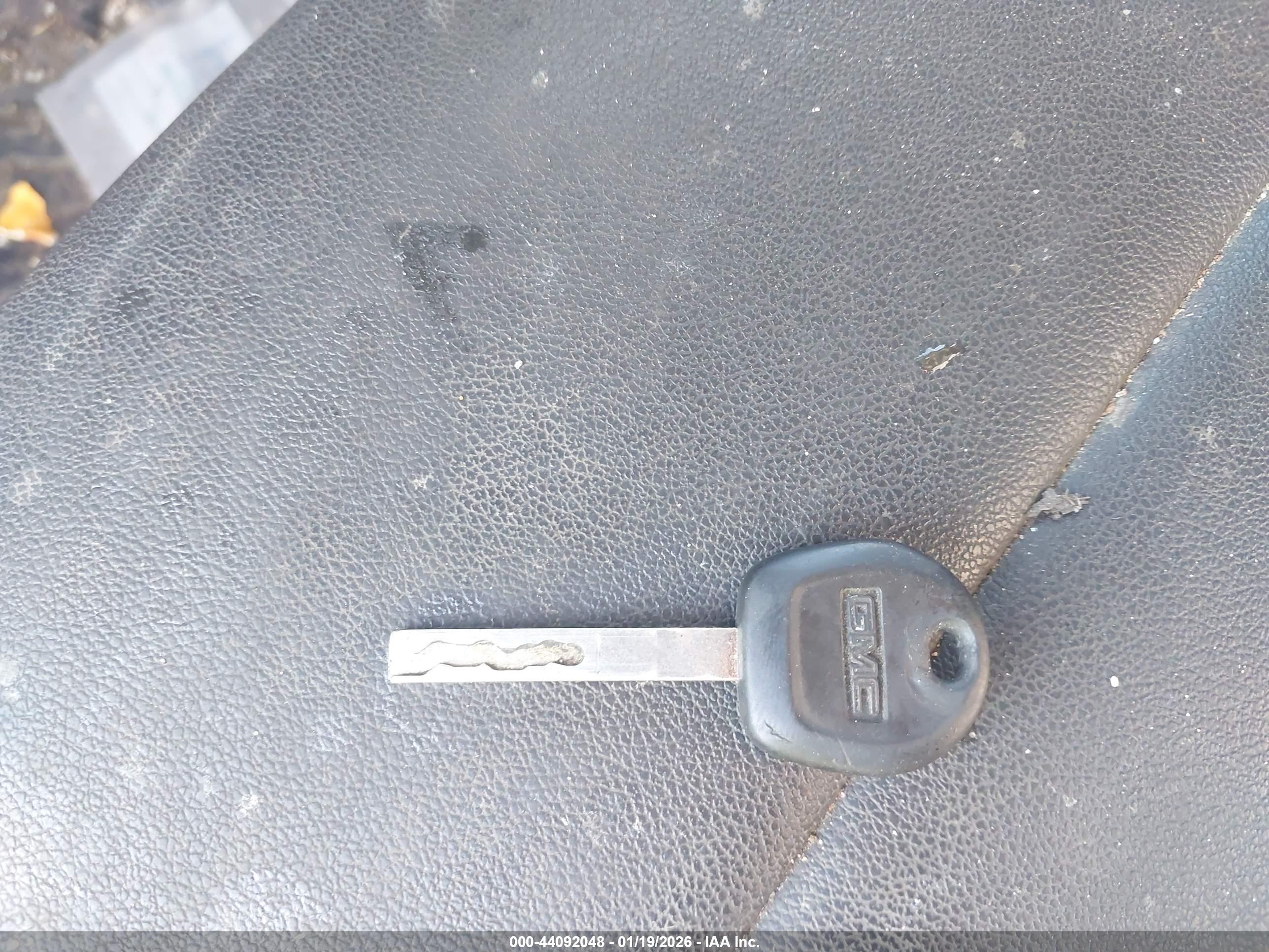 GMC SIERRA image 11