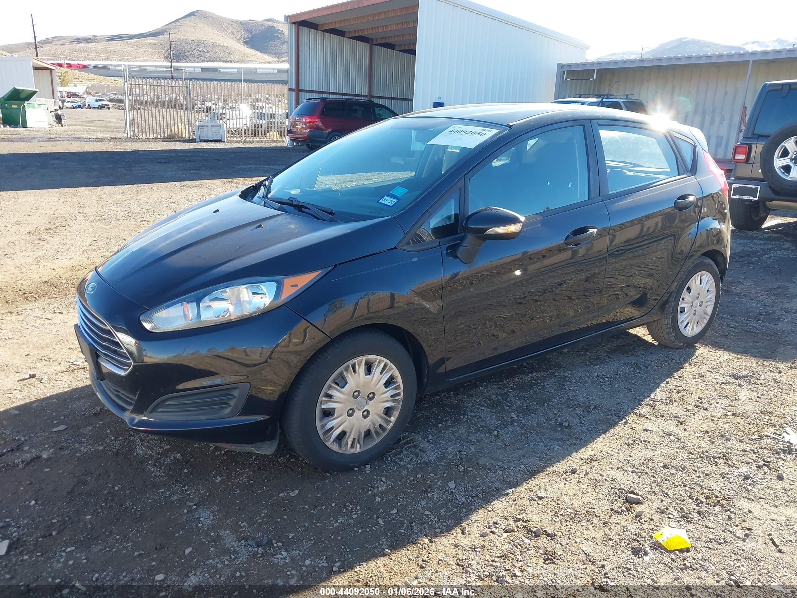 FORD FIESTA image 2