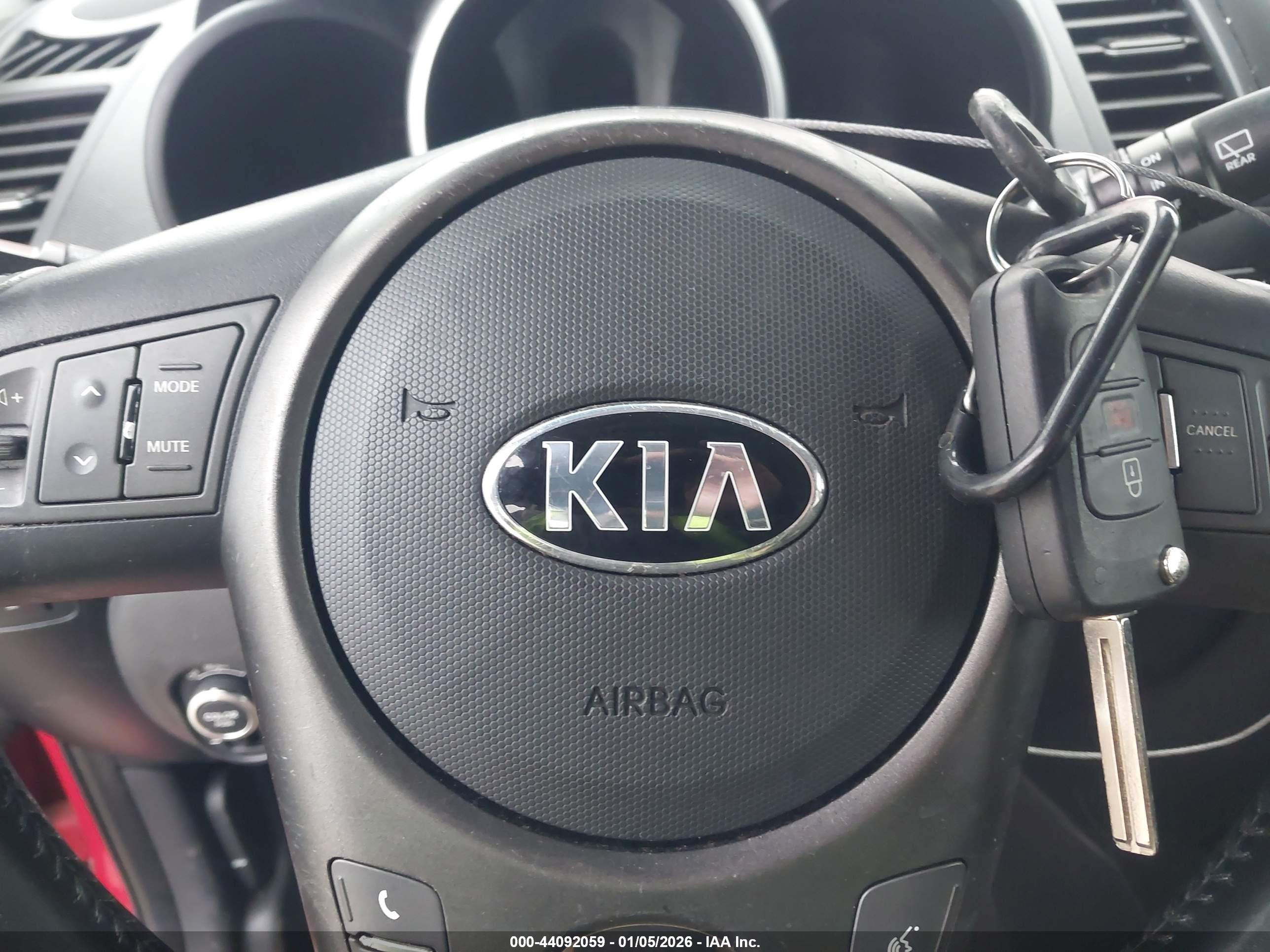 KIA SOUL image 11